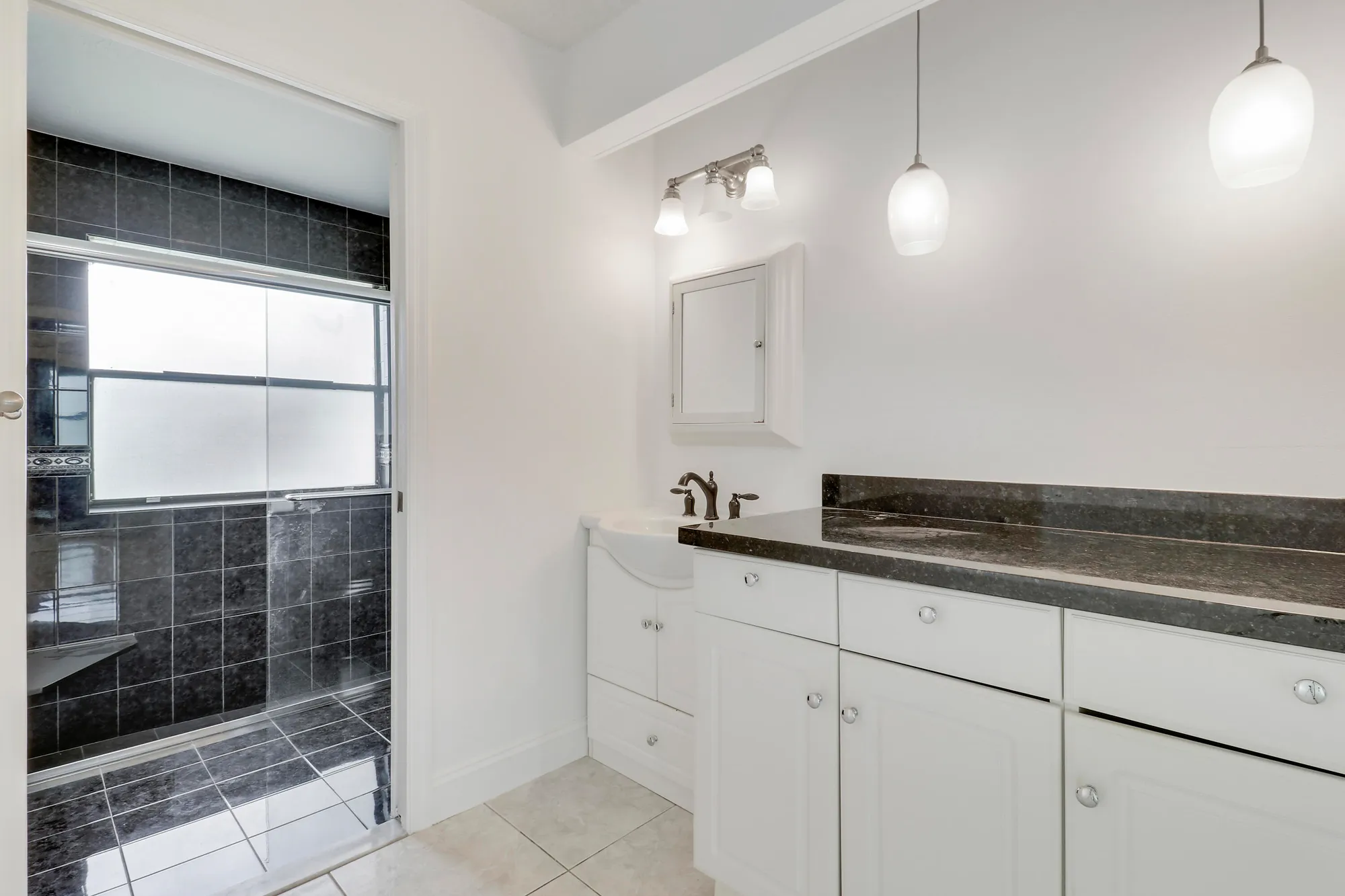 Property Slideshow image 24 of 56 | 5695 lakeview mews dr, Boynton Beach, FL, 33437