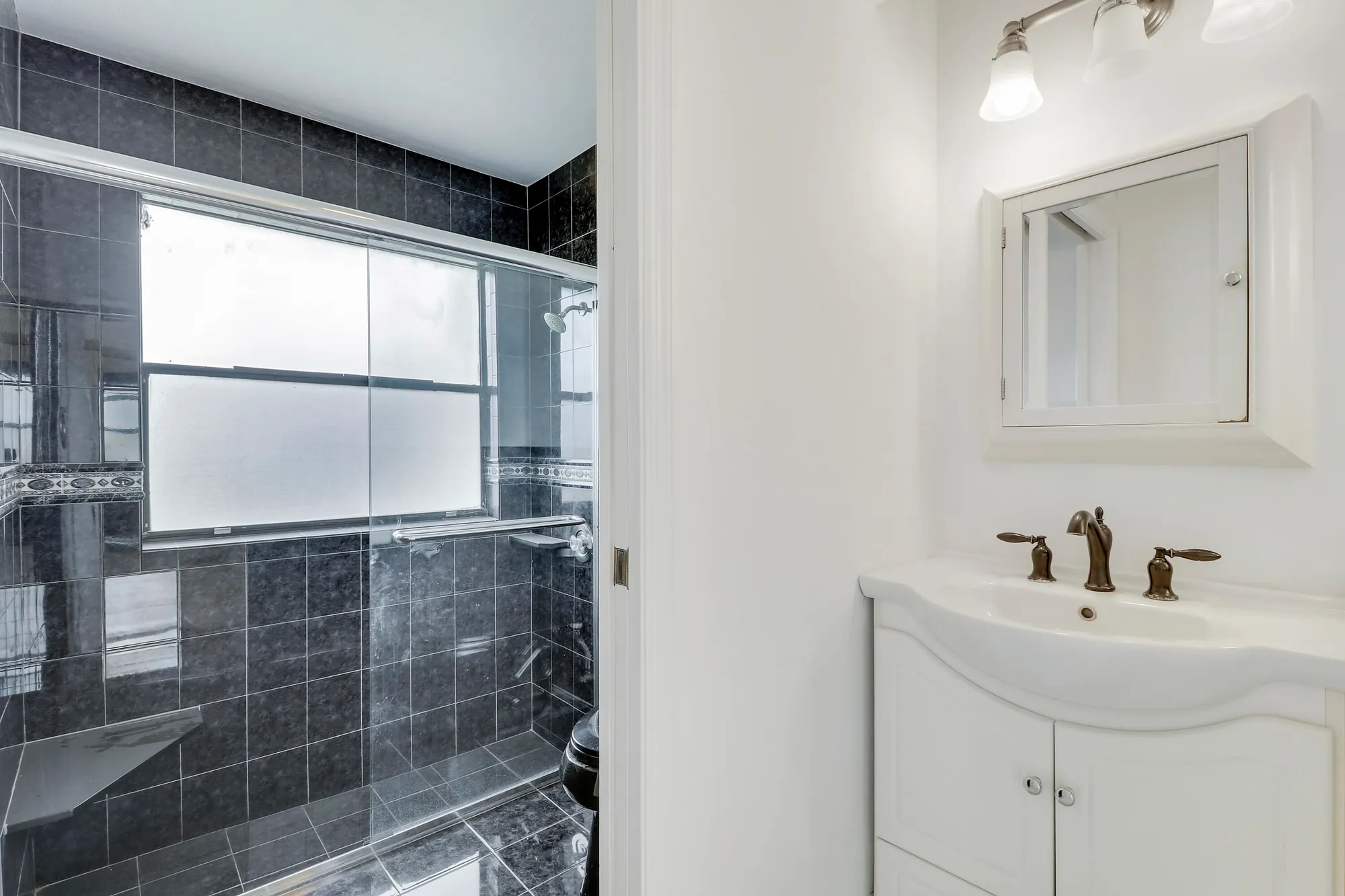 Property Slideshow image 26 of 56 | 5695 lakeview mews dr, Boynton Beach, FL, 33437