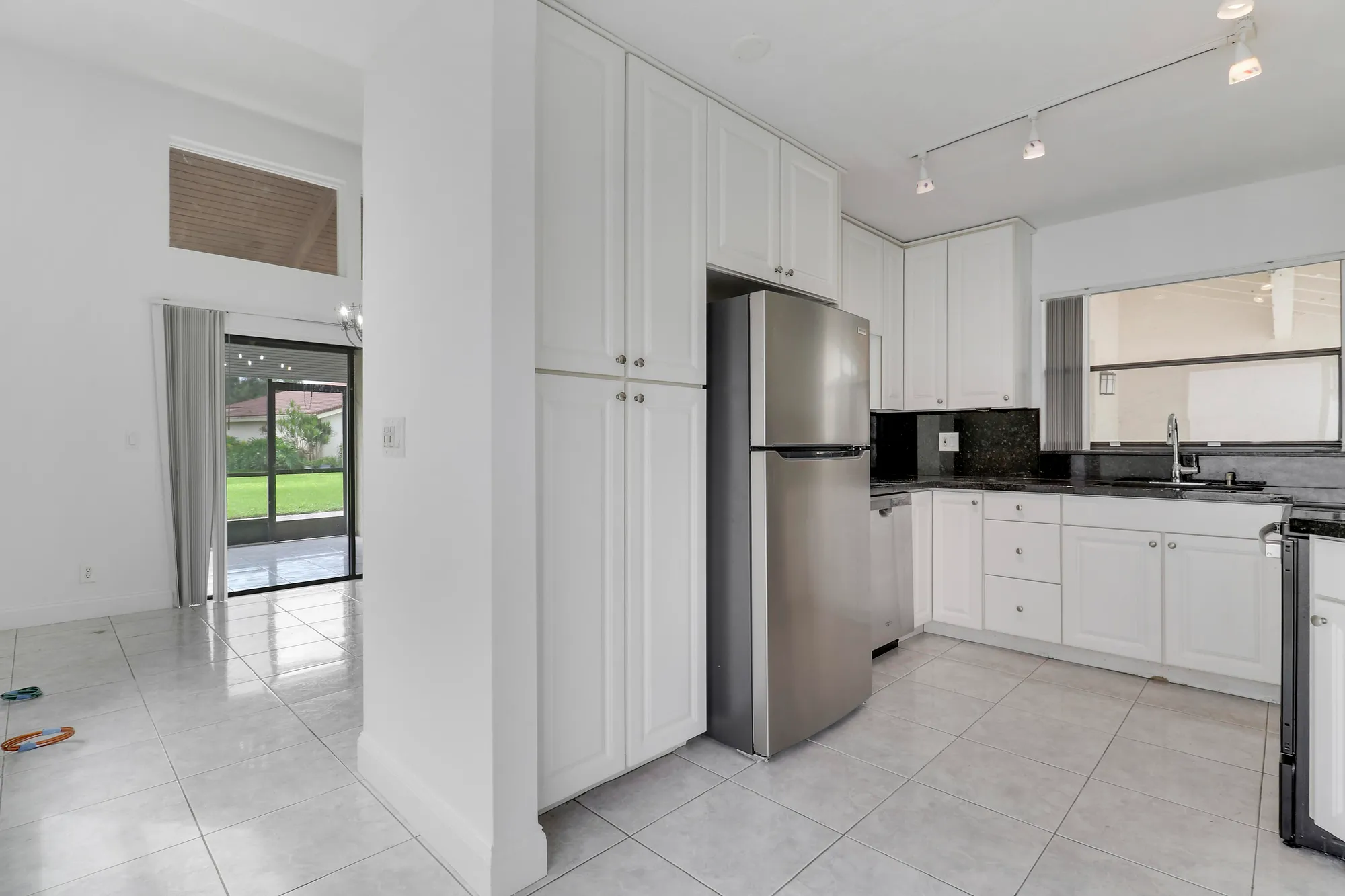Property Slideshow image 19 of 56 | 5695 lakeview mews dr, Boynton Beach, FL, 33437