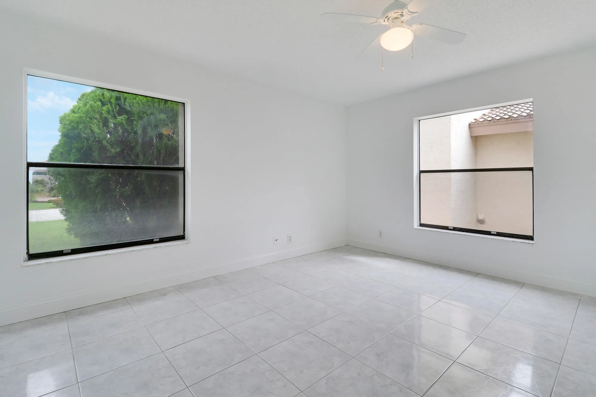 Property Slideshow image 32 of 56 | 5695 lakeview mews dr, Boynton Beach, FL, 33437