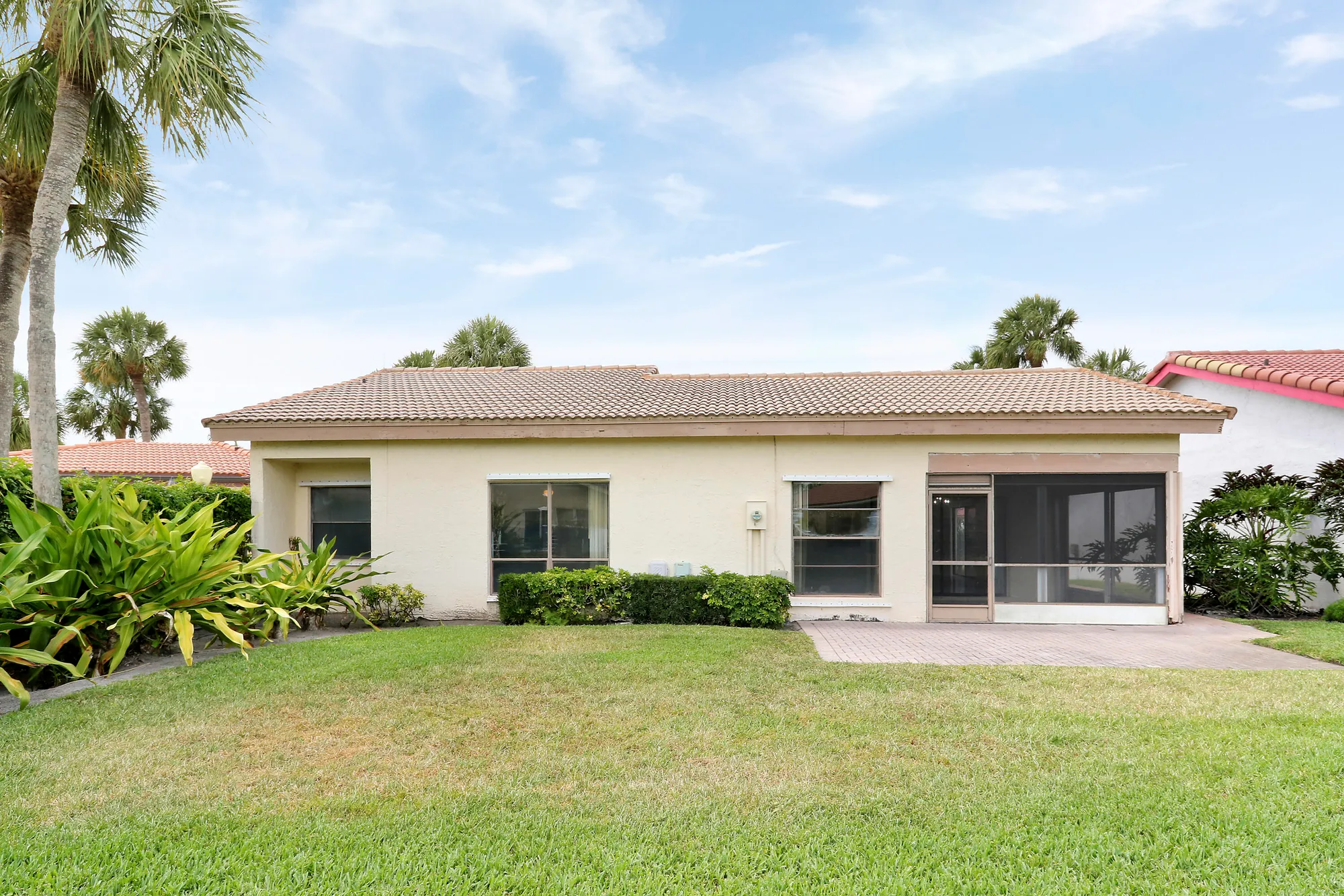 Property Slideshow image 42 of 56 | 5695 lakeview mews dr, Boynton Beach, FL, 33437