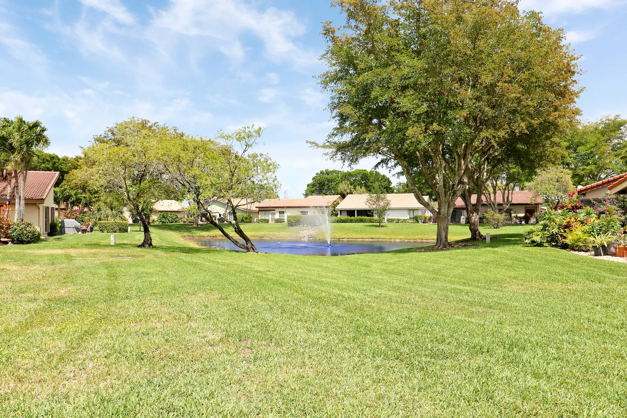 Property Slideshow image 44 of 56 | 5695 lakeview mews dr, Boynton Beach, FL, 33437