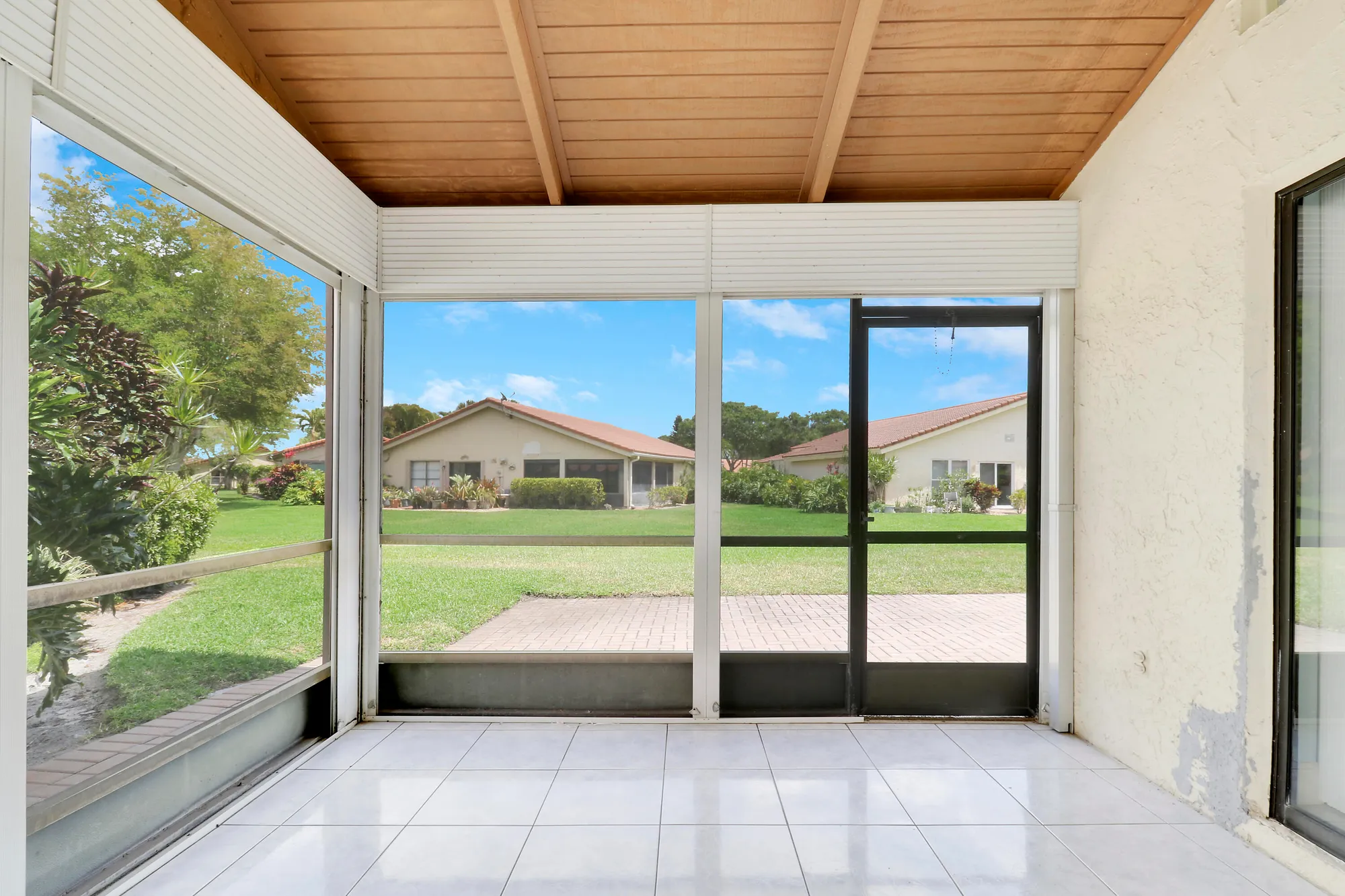 Property Slideshow image 38 of 56 | 5695 lakeview mews dr, Boynton Beach, FL, 33437