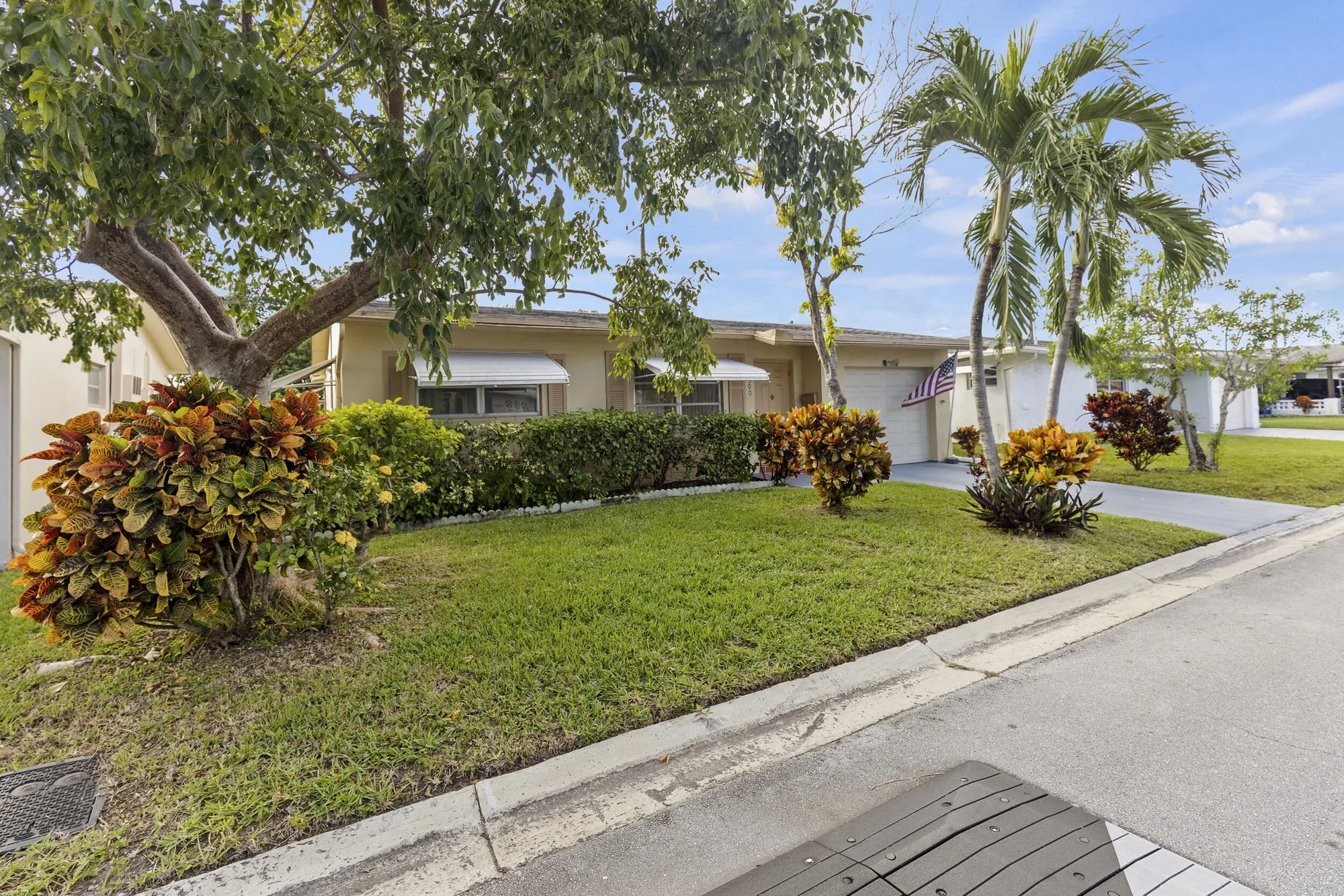 Property Slideshow image 4 of 43 | 1500 nw 70th ln, Margate, FL, 33063