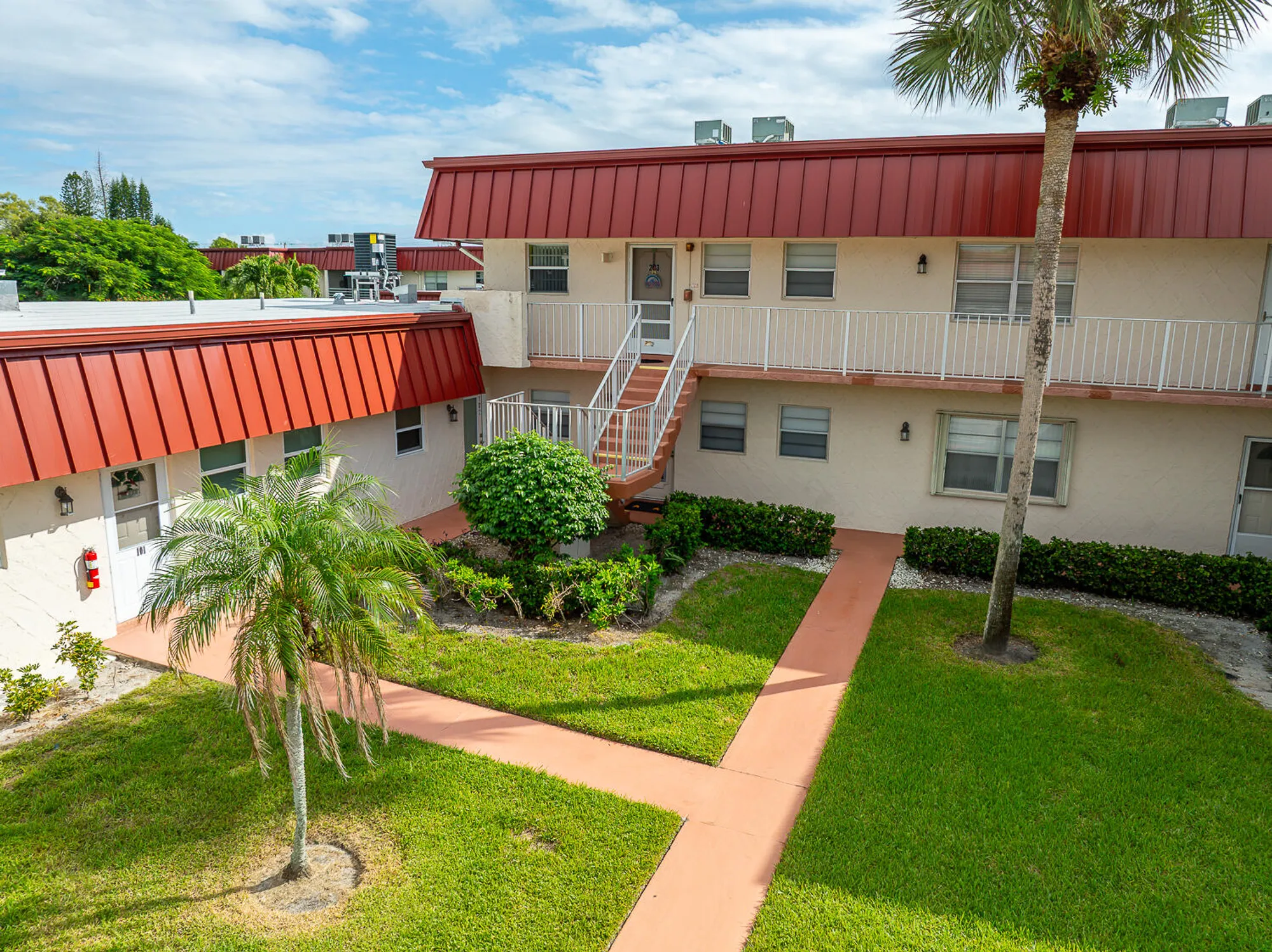 Property Slideshow image 18 of 23 | 12016 greenway cir s apt 203, Royal Palm Beach, FL, 33411