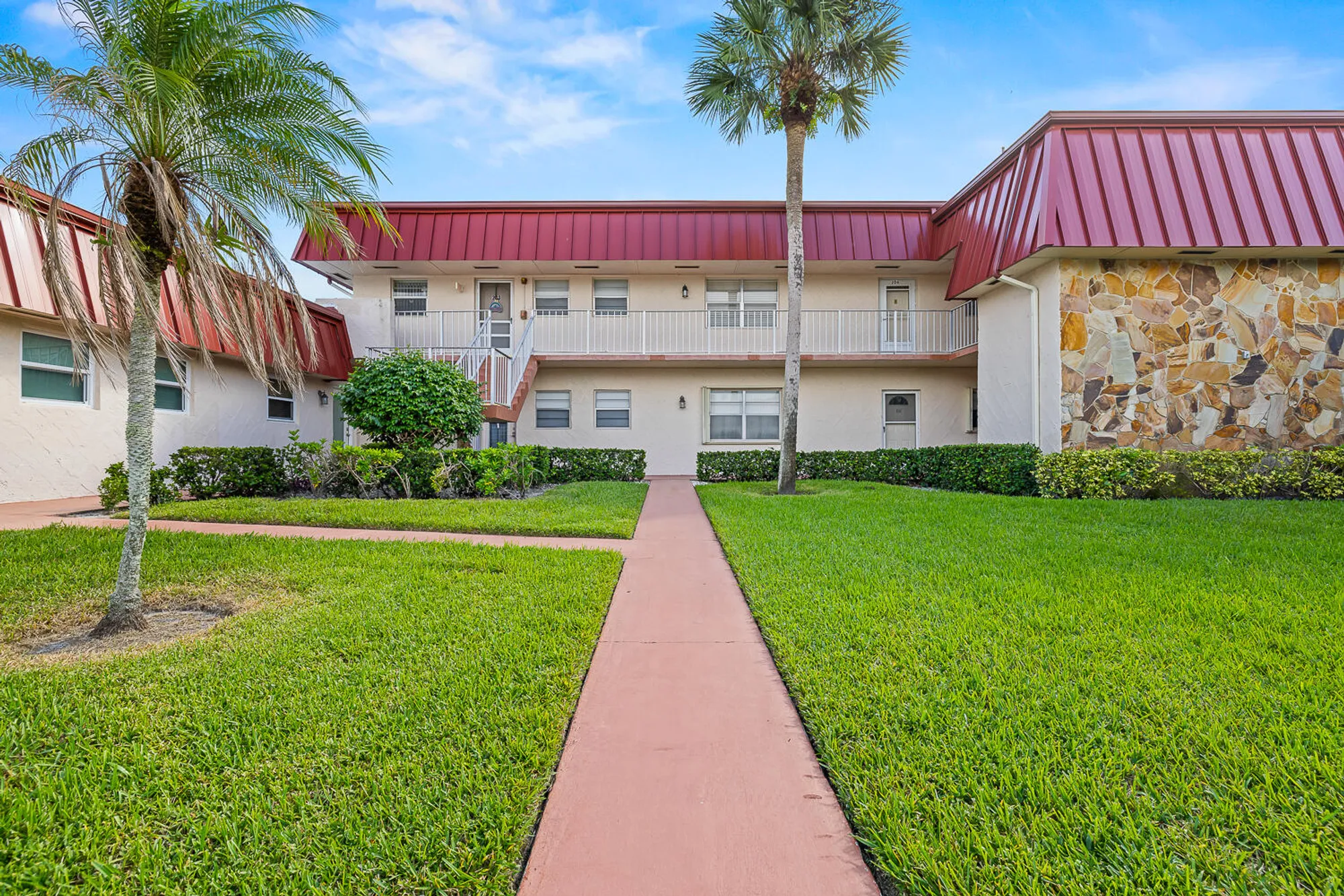 Property Slideshow image 19 of 23 | 12016 greenway cir s apt 203, Royal Palm Beach, FL, 33411