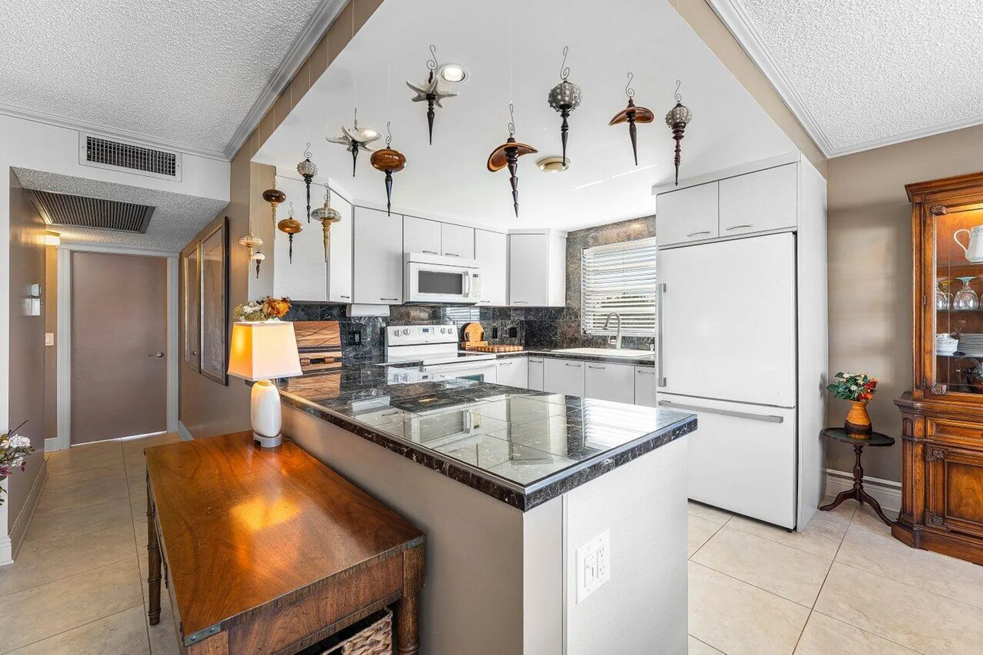 Property Slideshow image 8 of 42 | 373 wellington j, West Palm Beach, FL, 33417