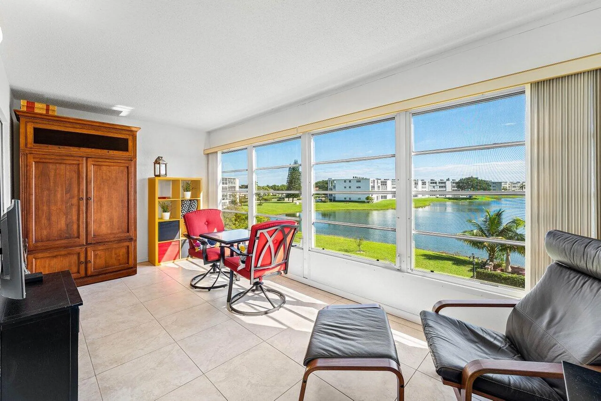 Property Slideshow image 16 of 42 | 373 wellington j, West Palm Beach, FL, 33417