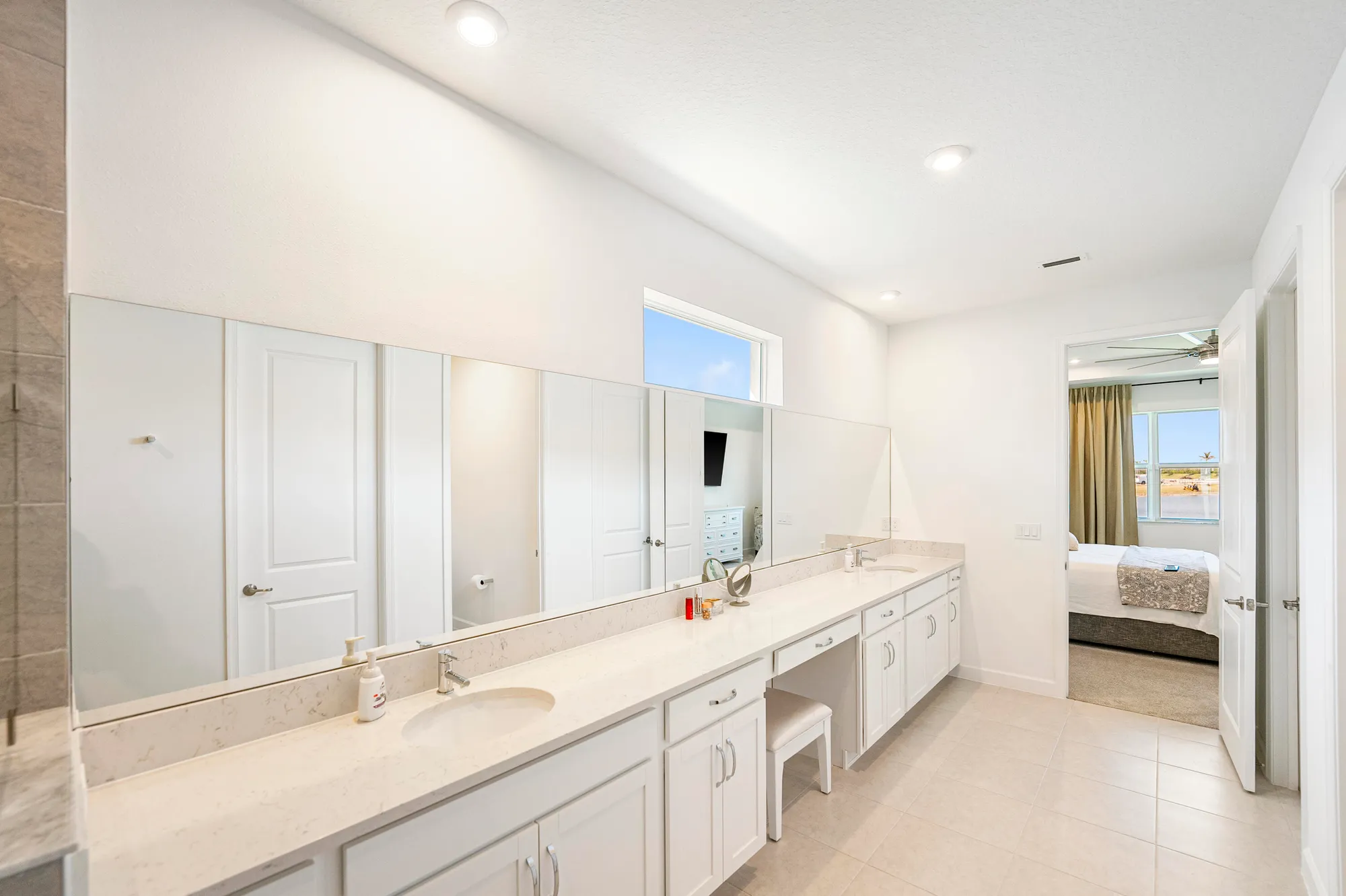 Property Slideshow image 22 of 51 | 11994 sw toulon st, Port Saint Lucie, FL, 34987