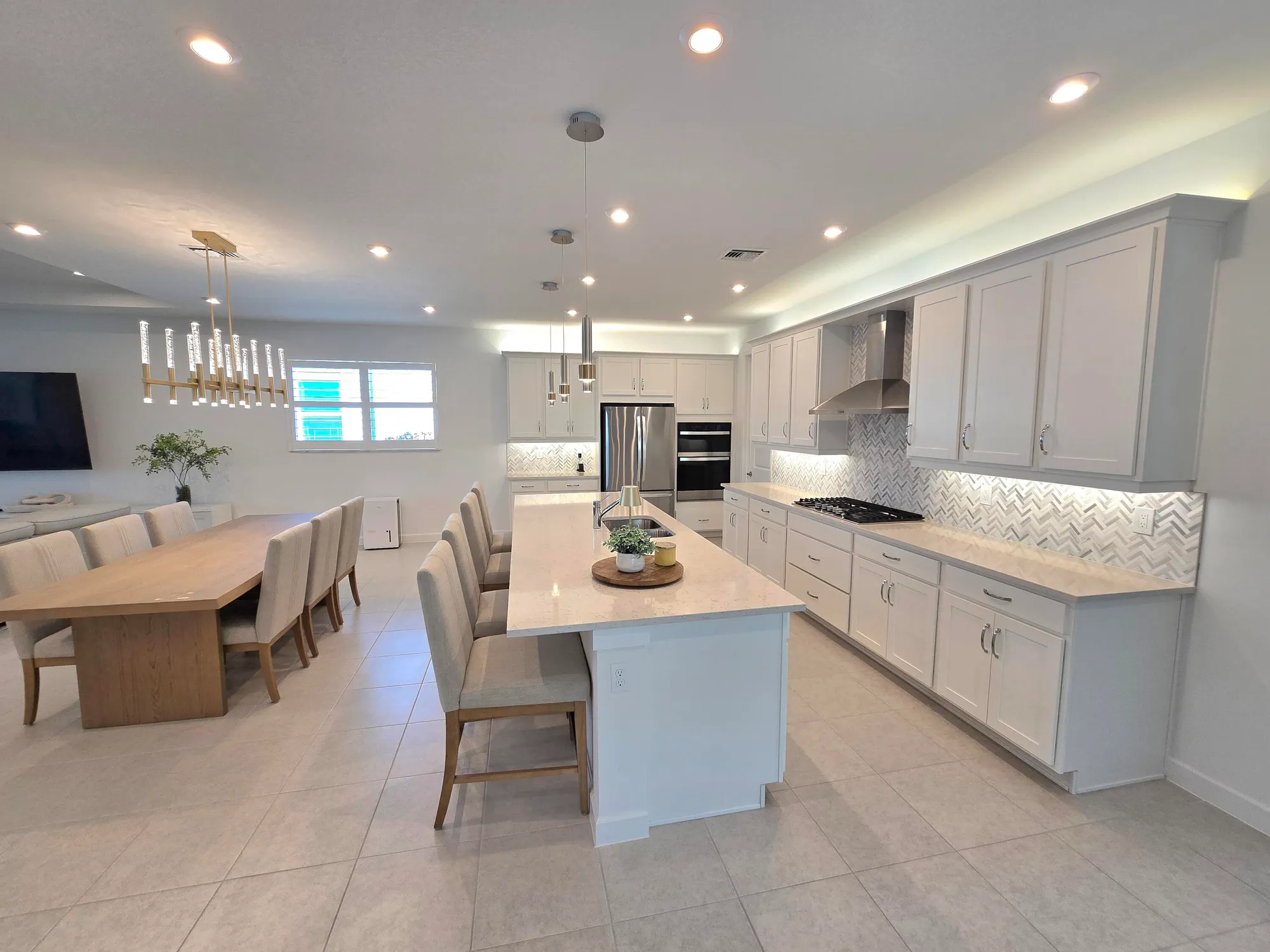 Property Slideshow image 8 of 51 | 11994 sw toulon st, Port Saint Lucie, FL, 34987