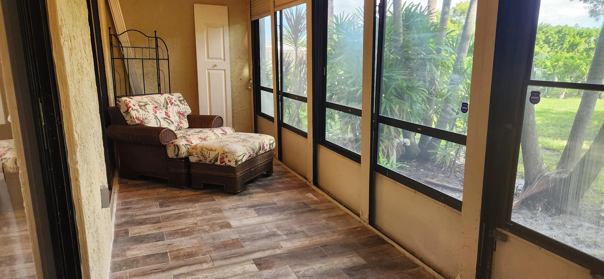 Property Slideshow image 11 of 15 | 7855 willow spring dr apt 711, Lake Worth, FL, 33467