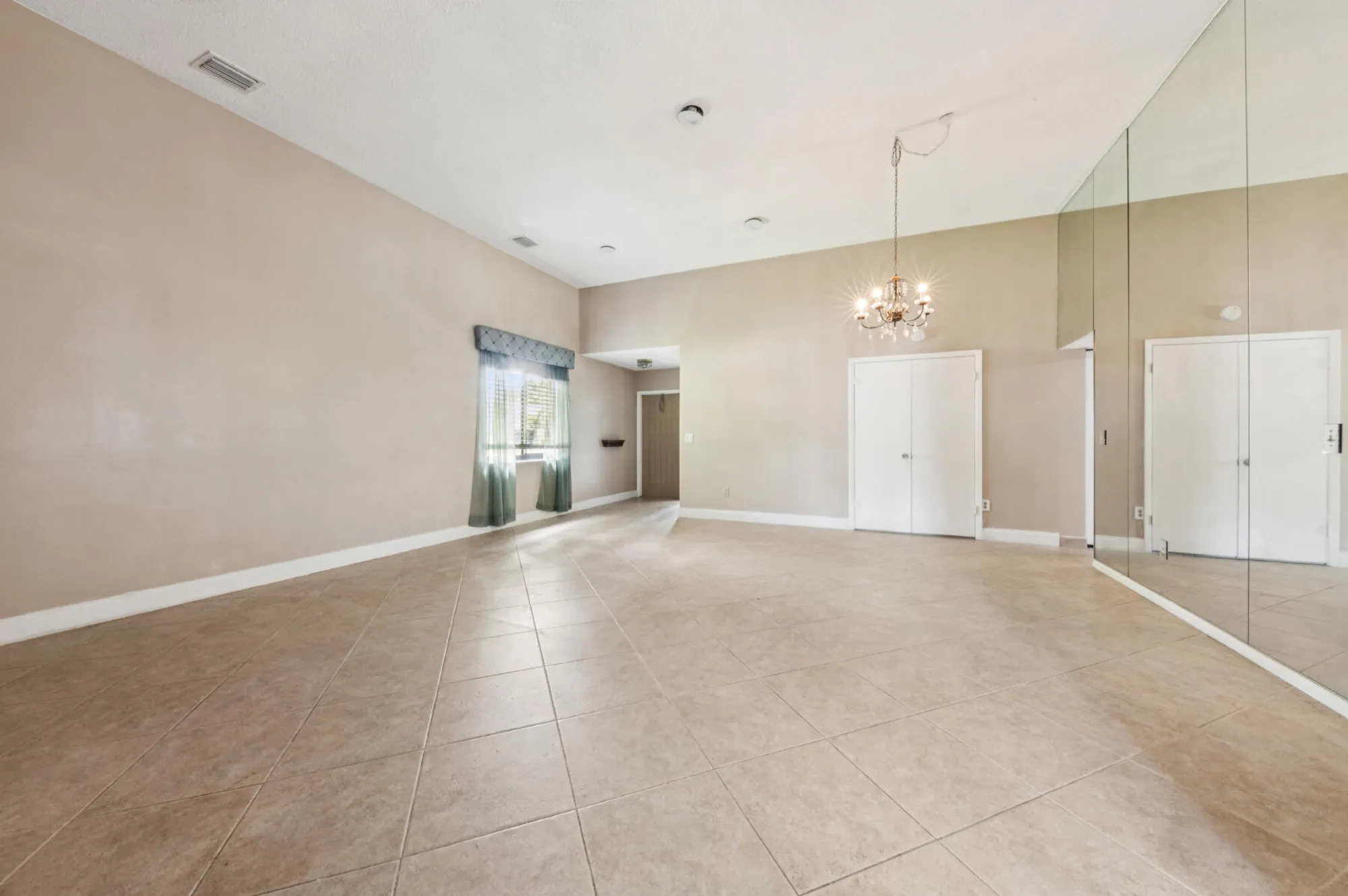 Property Slideshow image 3 of 12 | 615 nw 31st ave, Delray Beach, FL, 33445
