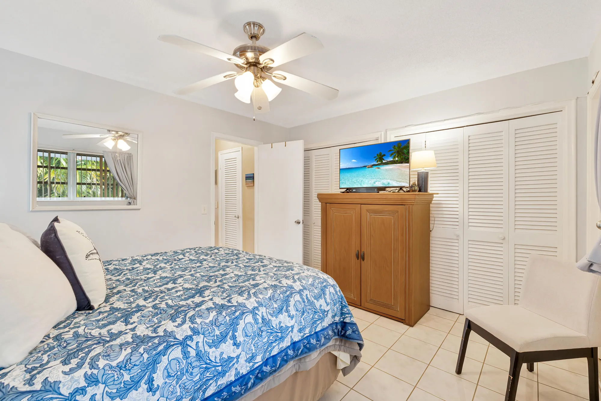 Property Slideshow image 8 of 25 | 2542 s federal hwy apt 17, Boynton Beach, FL, 33435