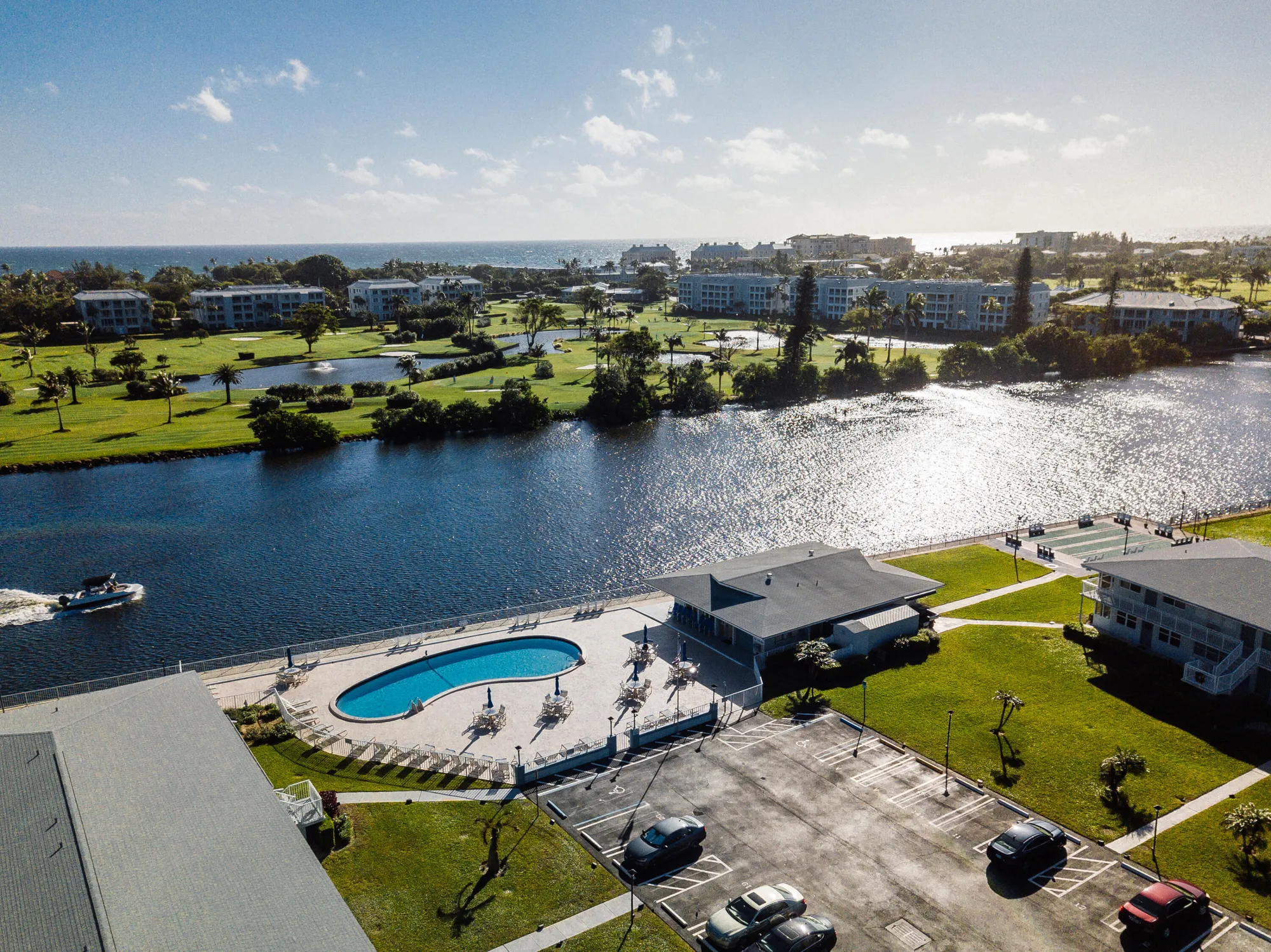 Property Slideshow image 15 of 25 | 2542 s federal hwy apt 17, Boynton Beach, FL, 33435