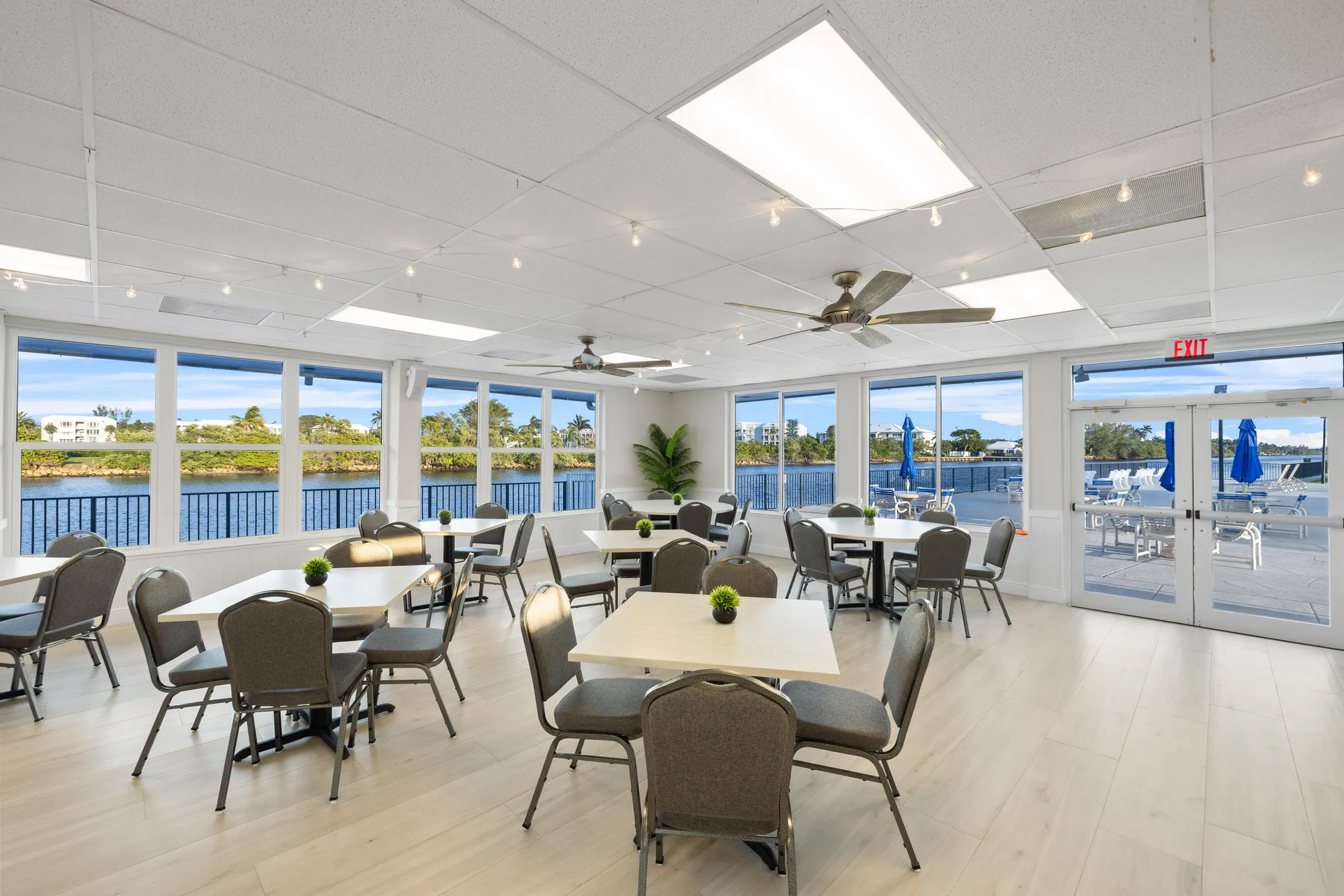 Property Slideshow image 25 of 25 | 2542 s federal hwy apt 17, Boynton Beach, FL, 33435