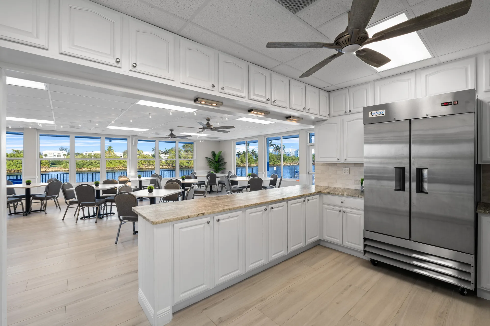 Property Slideshow image 22 of 25 | 2542 s federal hwy apt 17, Boynton Beach, FL, 33435