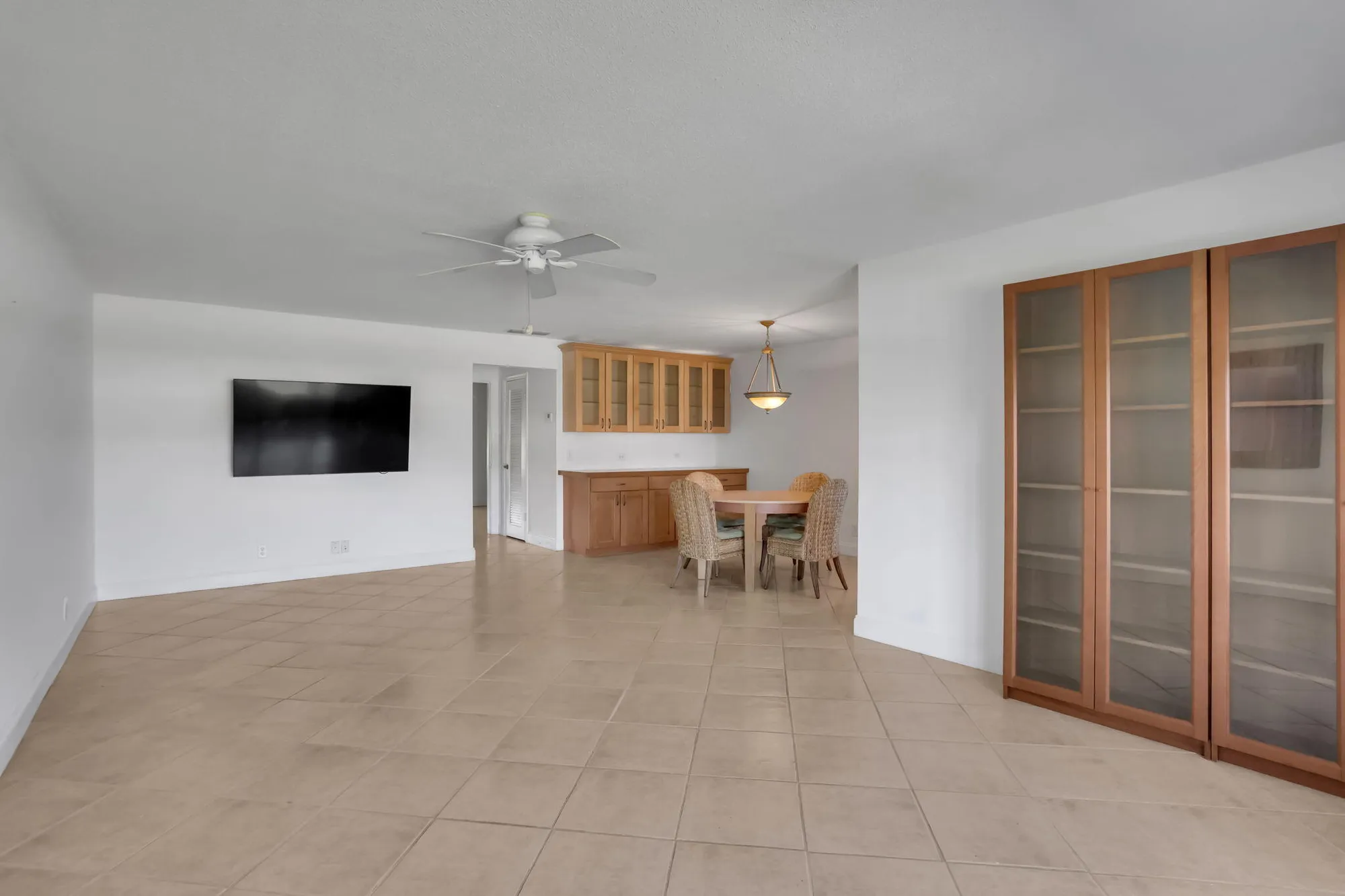 Property Slideshow image 7 of 20 | 250 high point ct b, Boynton Beach, FL, 33435