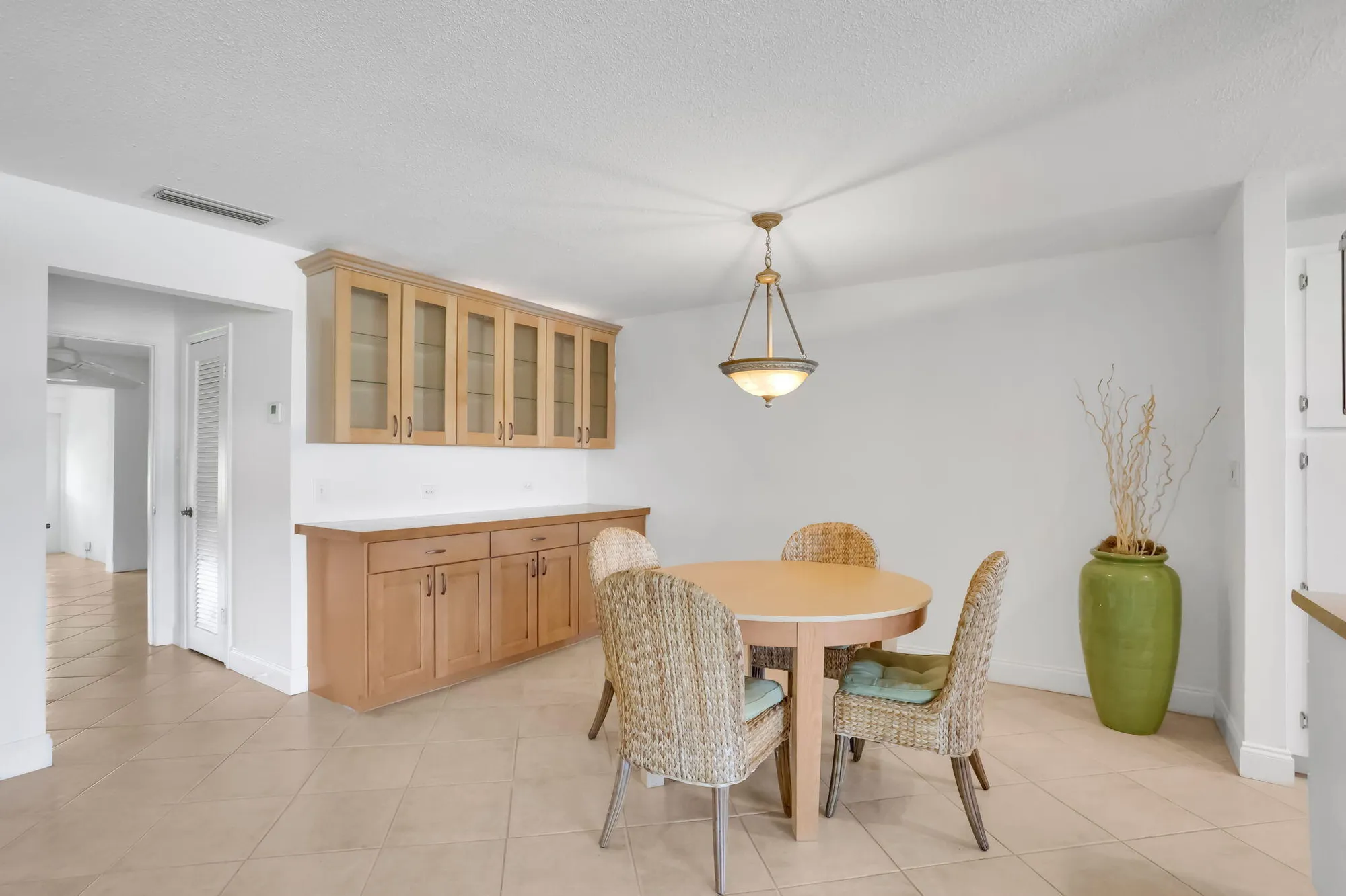 Property Slideshow image 1 of 20 | 250 high point ct b, Boynton Beach, FL, 33435