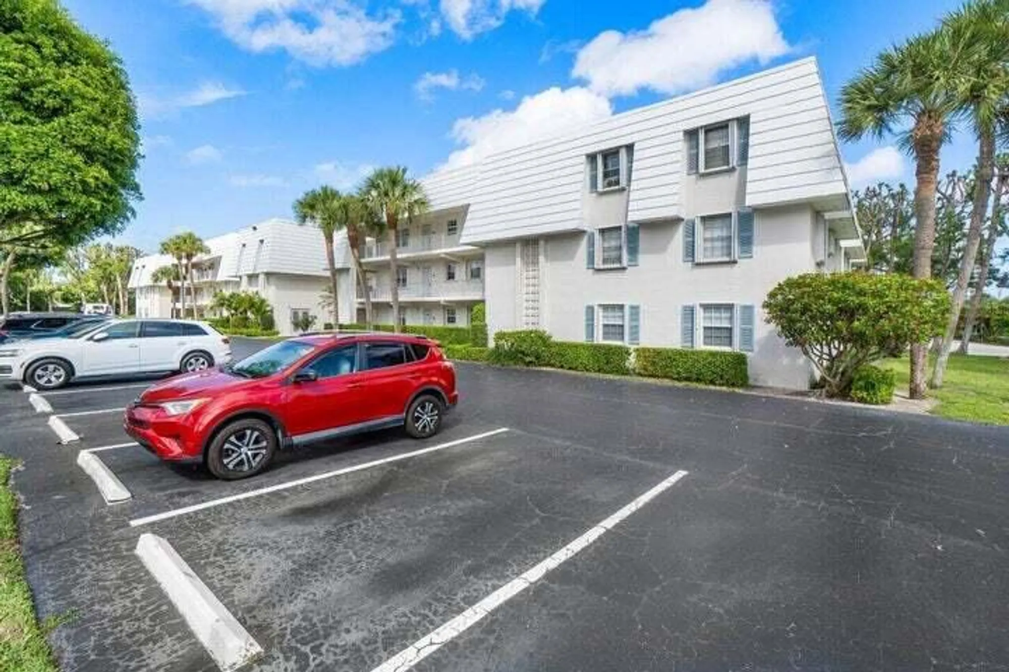 Property Slideshow image 9 of 44 | 1190 sugar sands blvd apt 515, Riviera Beach, FL, 33404