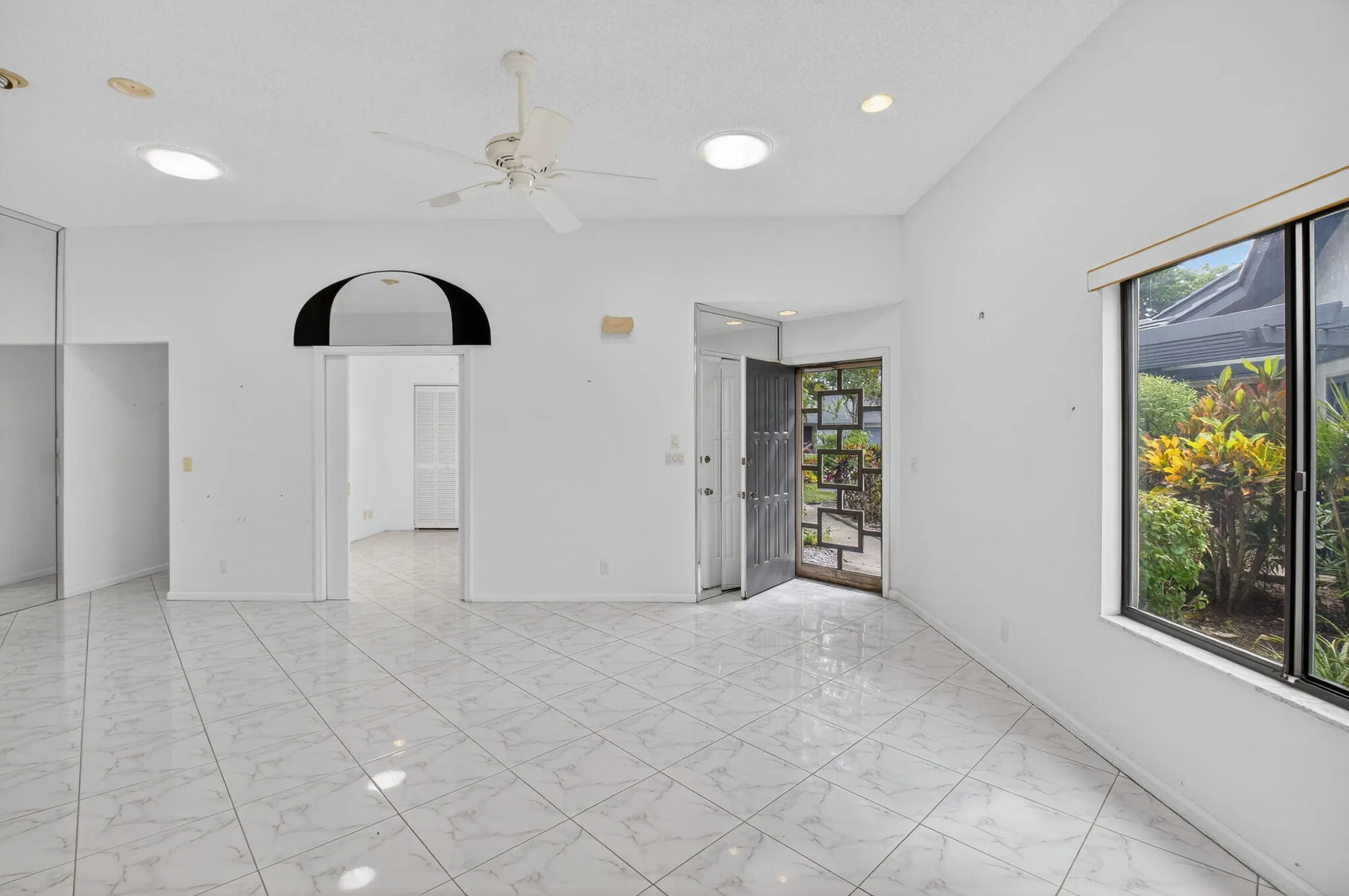 Property Slideshow image 12 of 42 | 5082 pine dr, Boynton Beach, FL, 33437