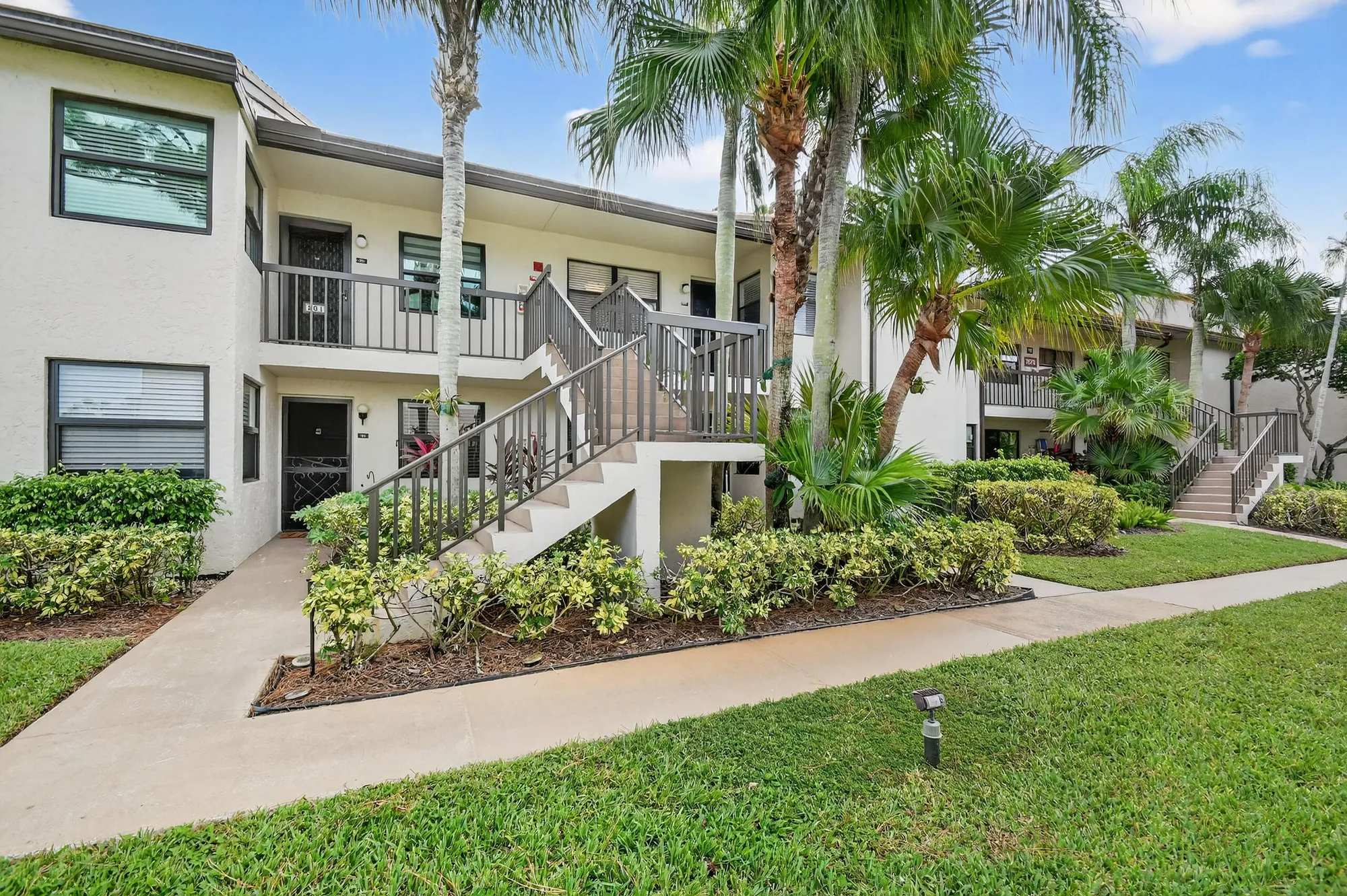 Property Slideshow image 8 of 42 | 7578 tahiti ln apt 202, Lake Worth, FL, 33467