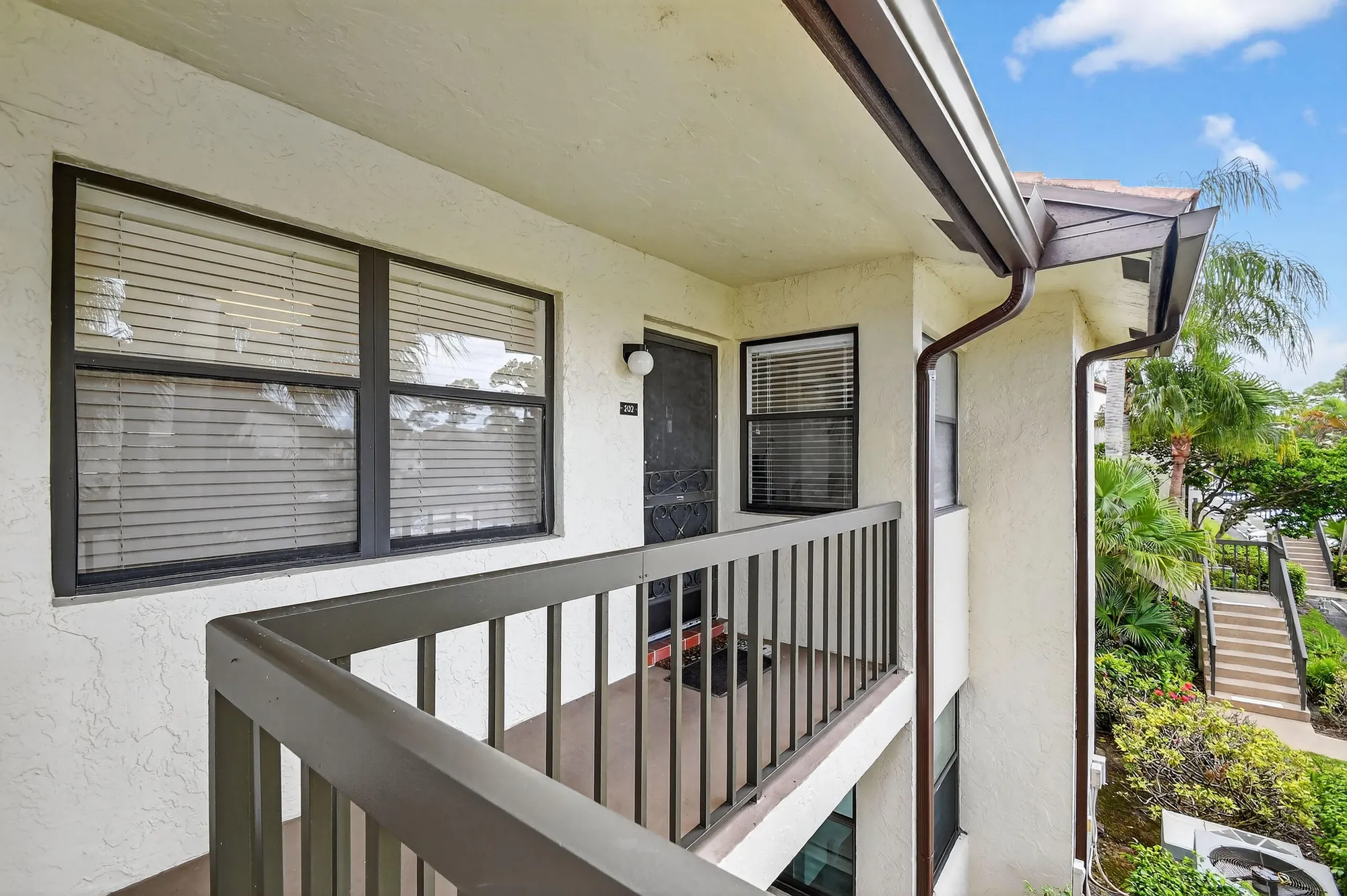 Property Slideshow image 10 of 42 | 7578 tahiti ln apt 202, Lake Worth, FL, 33467