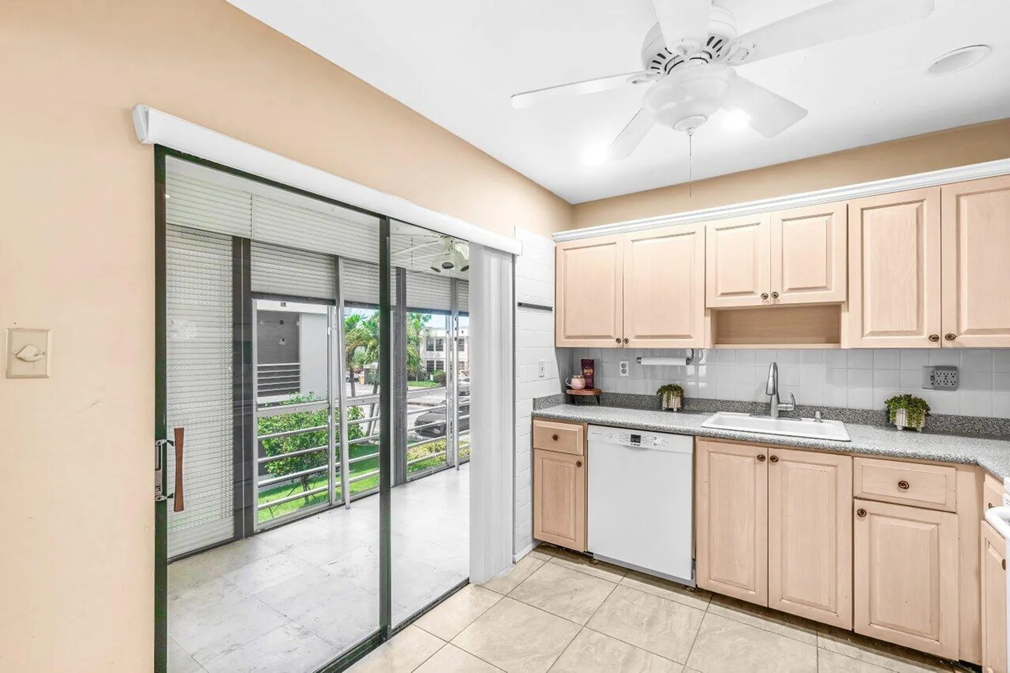 Property Slideshow image 16 of 42 | 35 capri a a, Delray Beach, FL, 33484