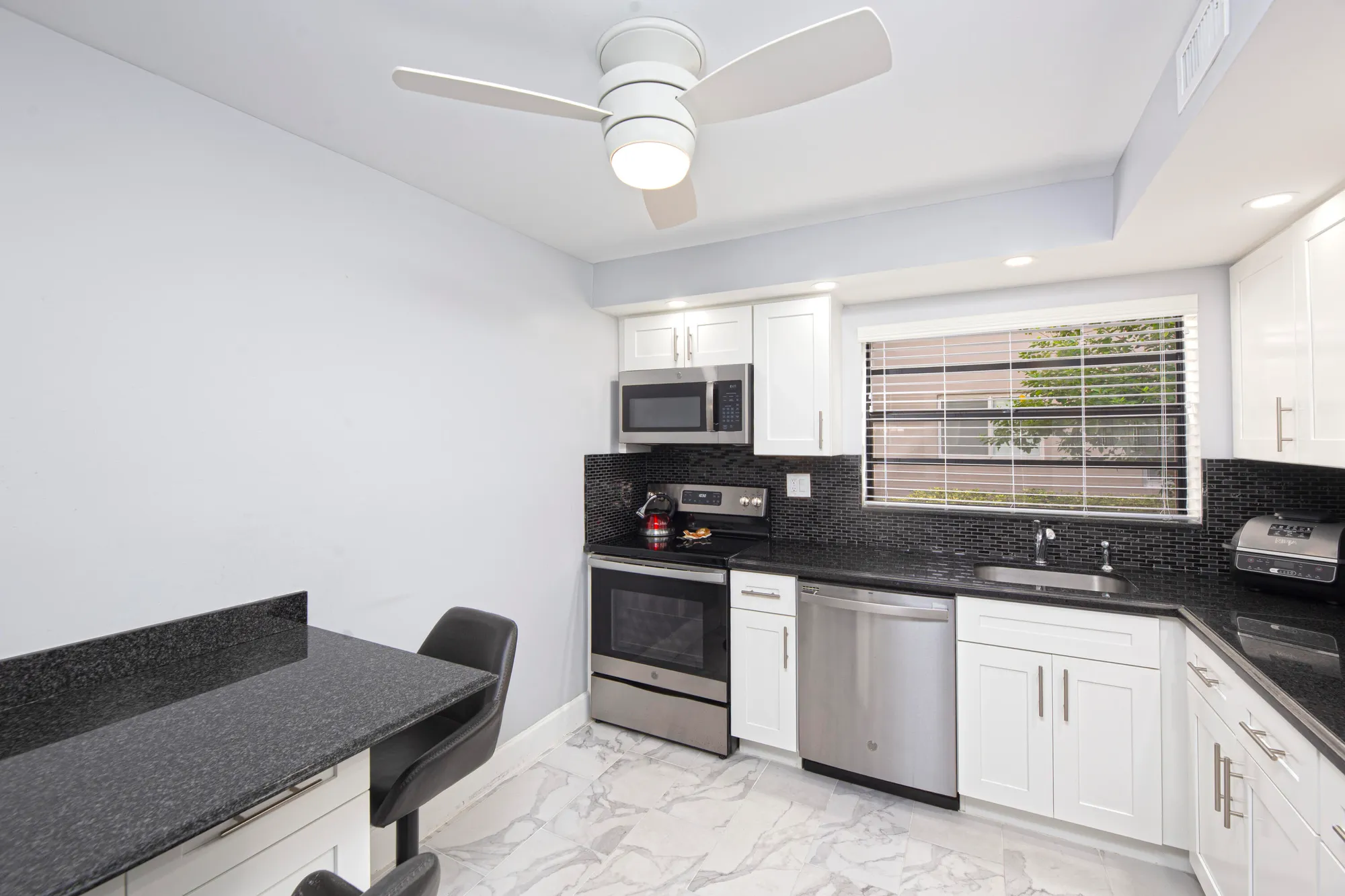 Property Slideshow image 11 of 36 | 153 capri d, Delray Beach, FL, 33484