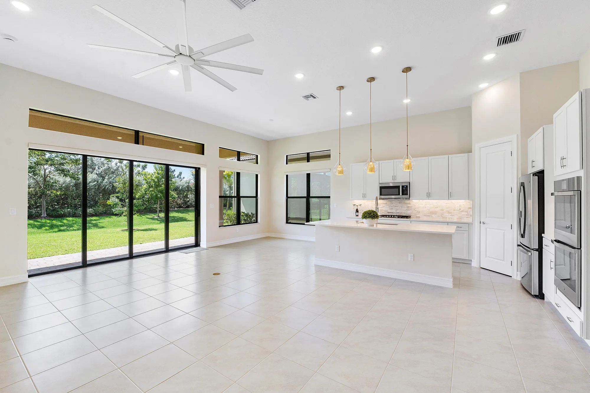 Property Slideshow image 8 of 43 | 11970 leon cir, Parkland, FL, 33076