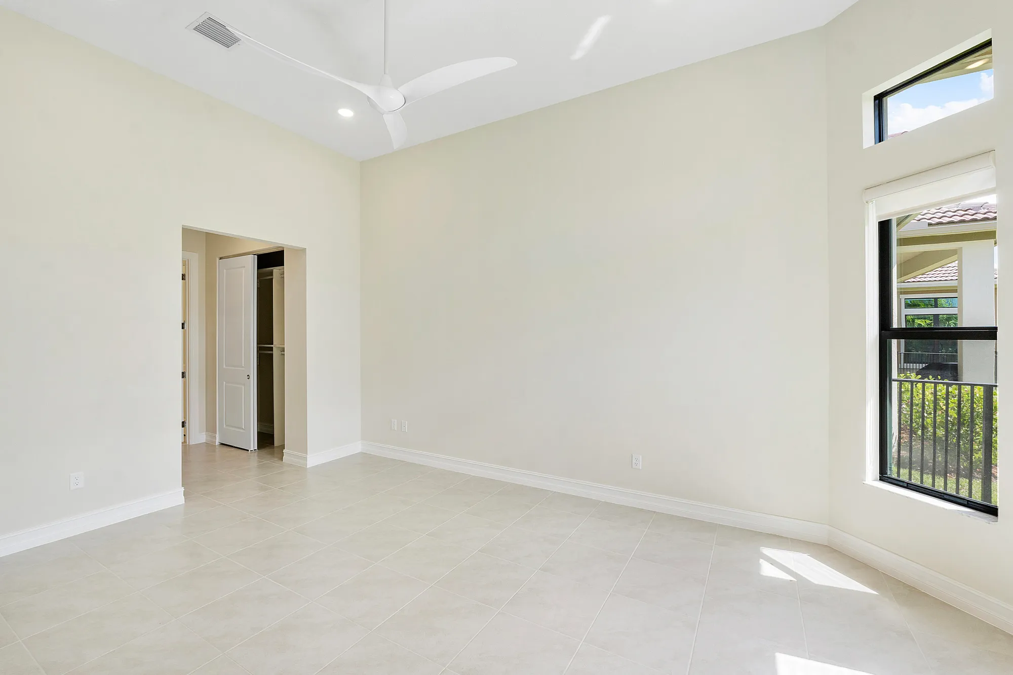 Property Slideshow image 12 of 43 | 11970 leon cir, Parkland, FL, 33076