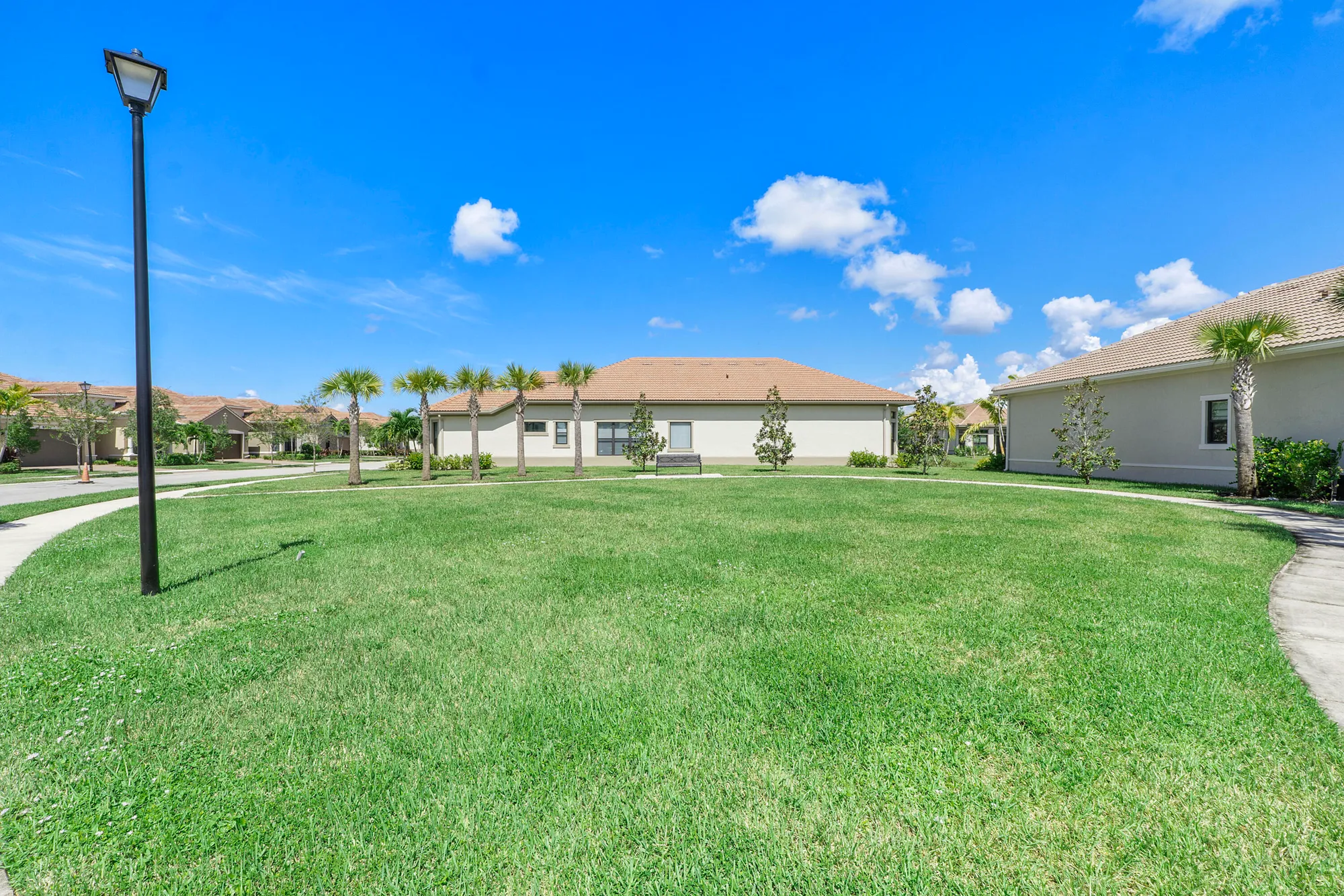 Property Slideshow image 29 of 43 | 11970 leon cir, Parkland, FL, 33076