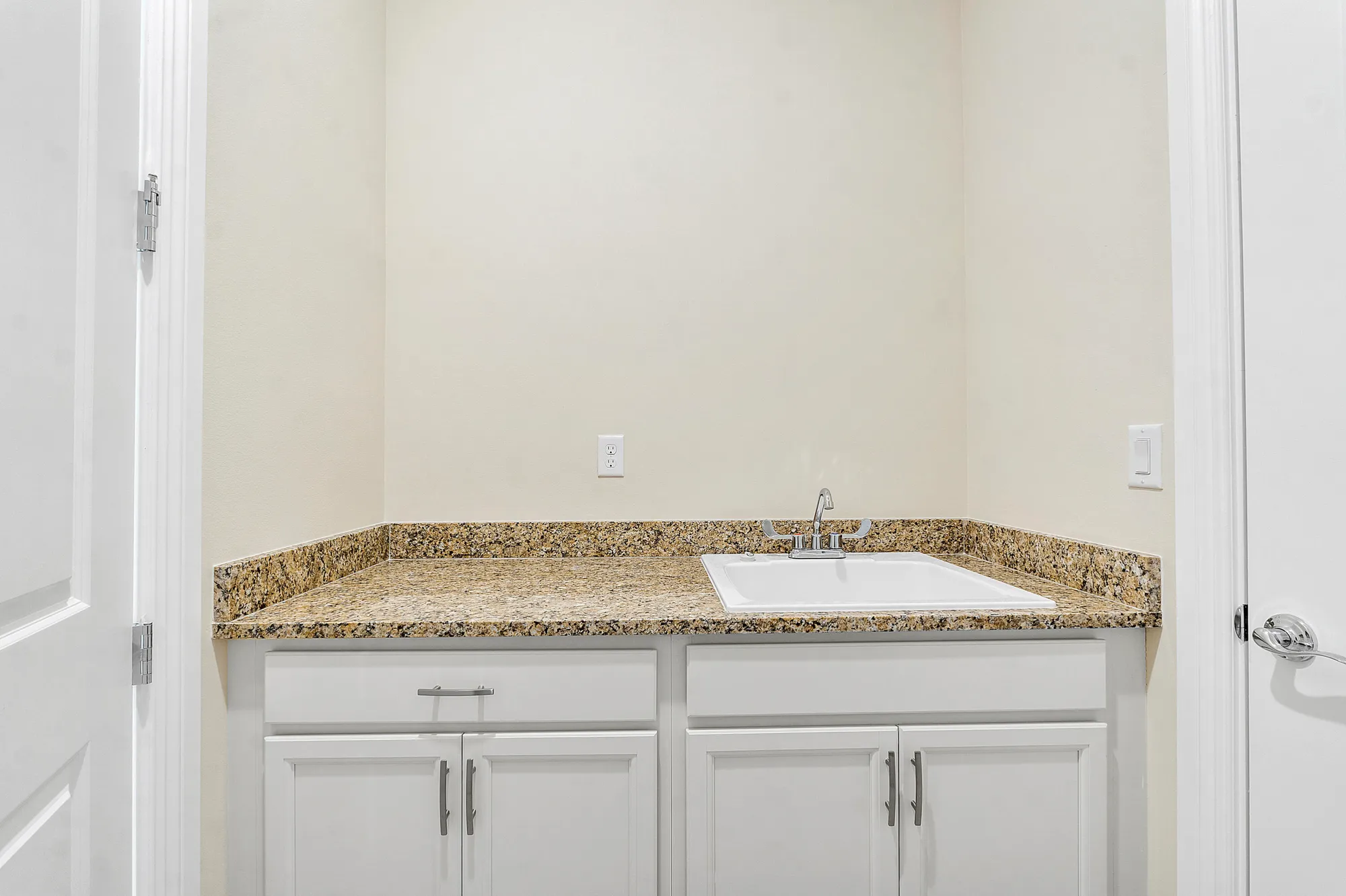 Property Slideshow image 24 of 43 | 11970 leon cir, Parkland, FL, 33076