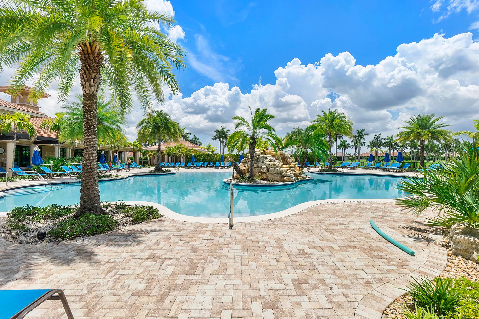 Property Slideshow image 36 of 43 | 11970 leon cir, Parkland, FL, 33076
