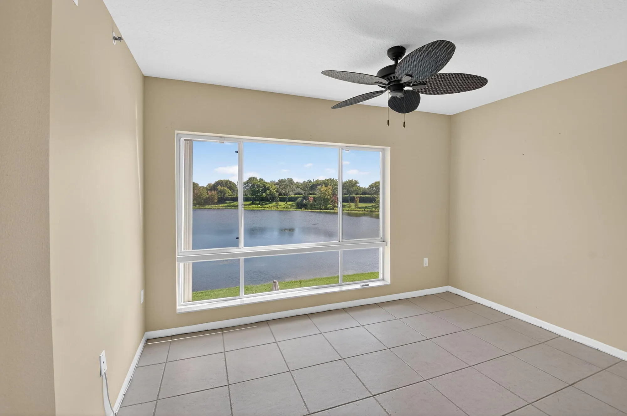 Property Slideshow image 21 of 91 | 5842 crystal shores dr apt 205, Boynton Beach, FL, 33437