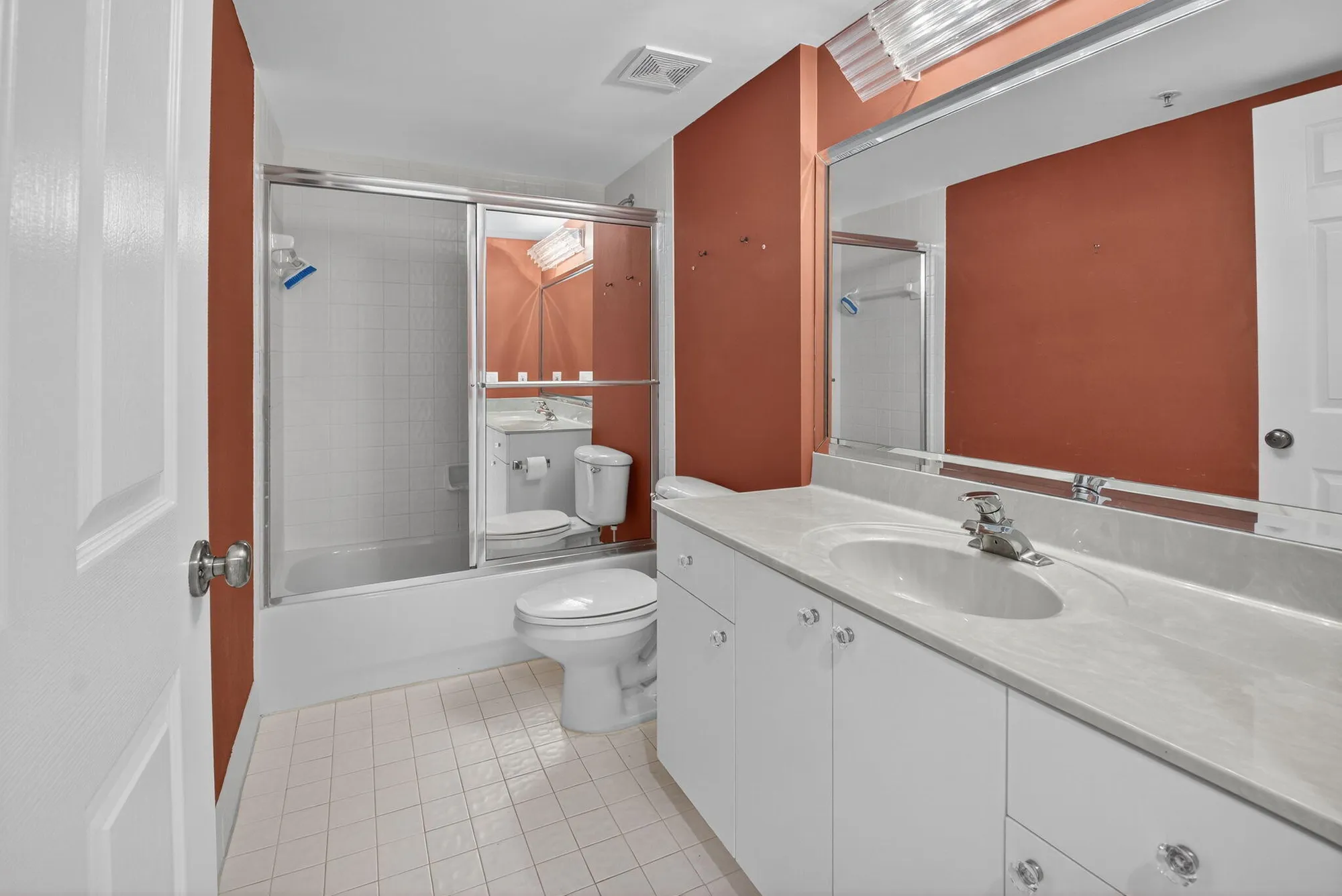 Property Slideshow image 28 of 91 | 5842 crystal shores dr apt 205, Boynton Beach, FL, 33437