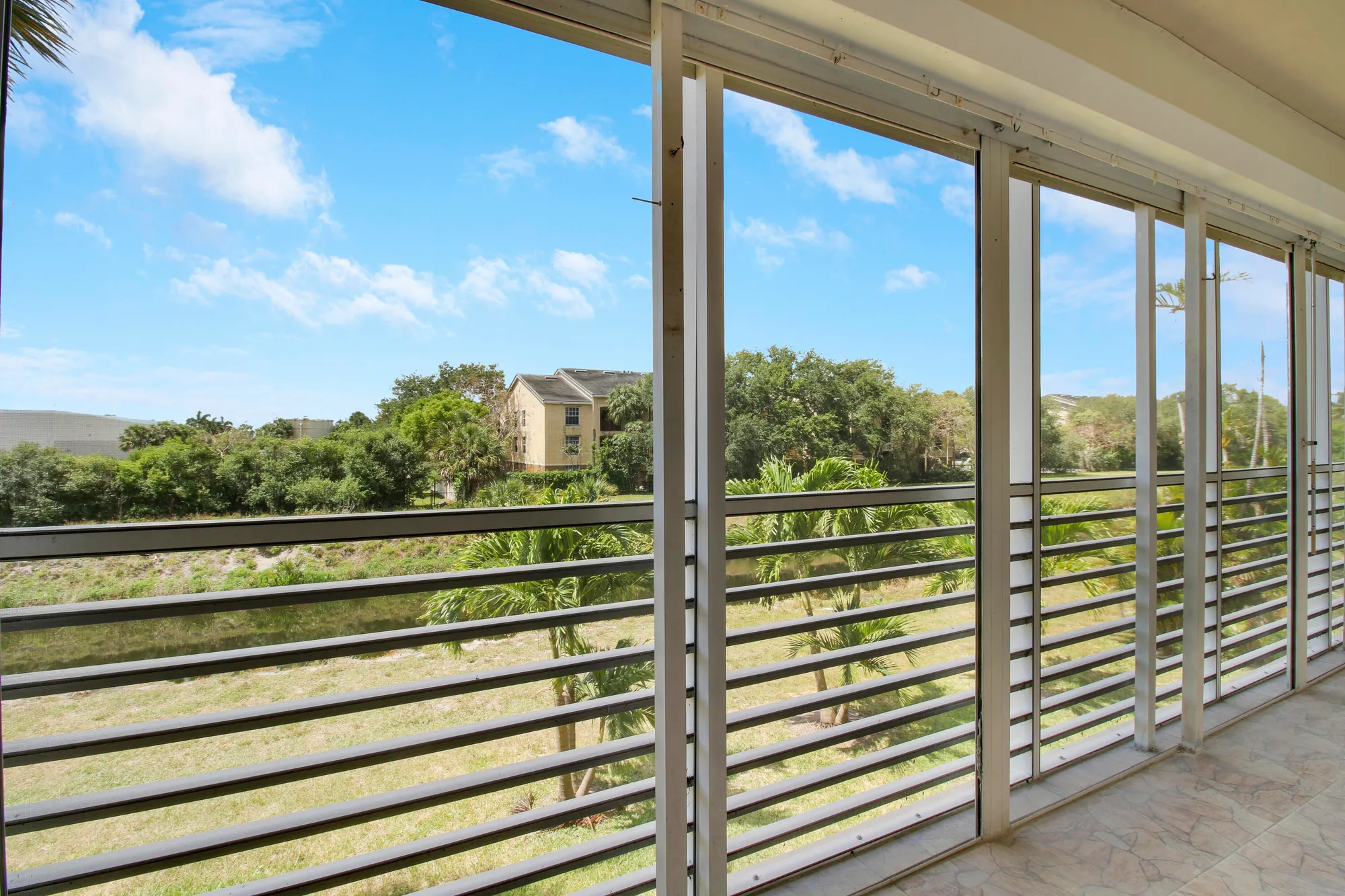 Property Slideshow image 20 of 29 | 2770 garden dr 212, Lake Worth, FL, 33461