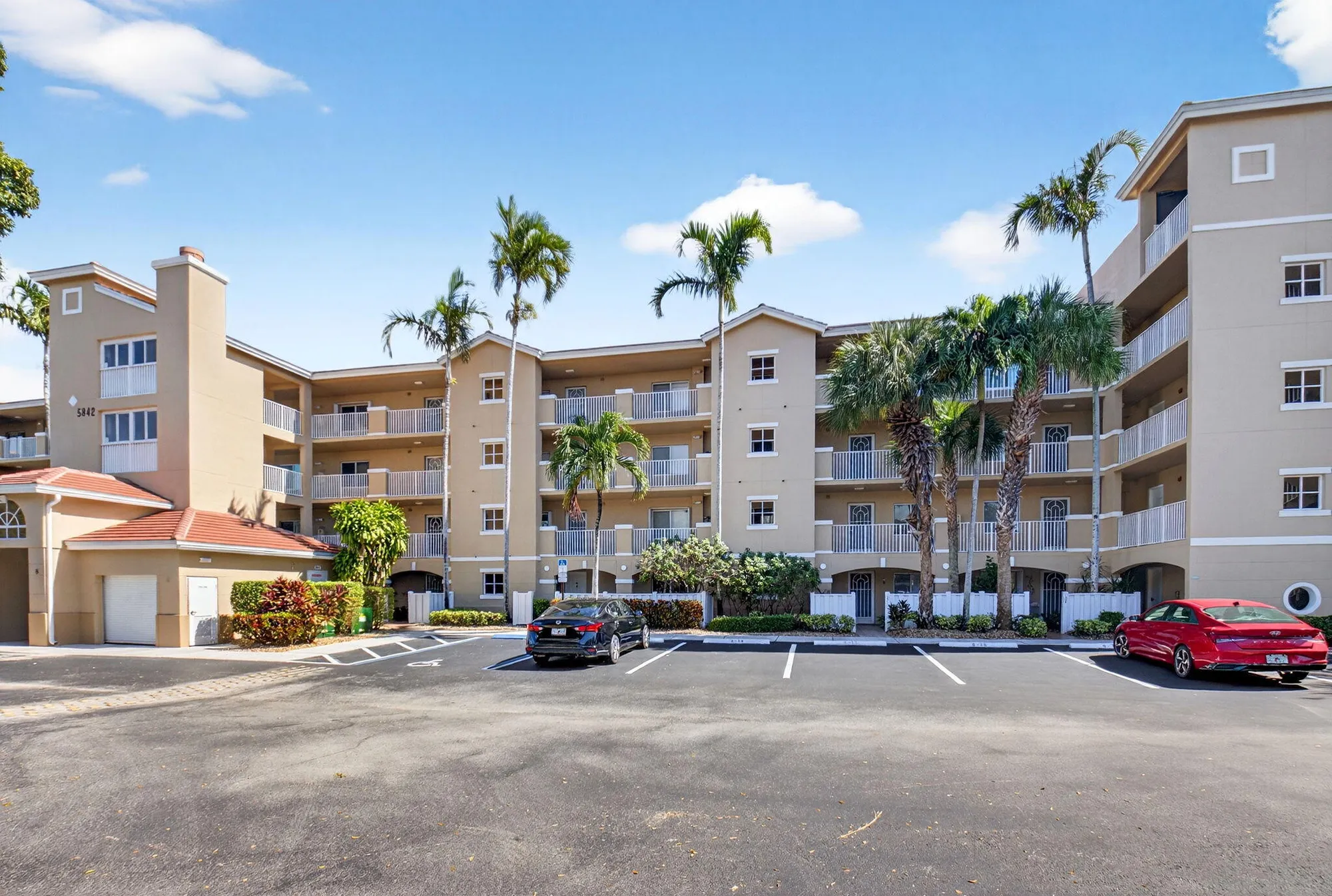 Property Slideshow image 63 of 91 | 5842 crystal shores dr apt 205, Boynton Beach, FL, 33437