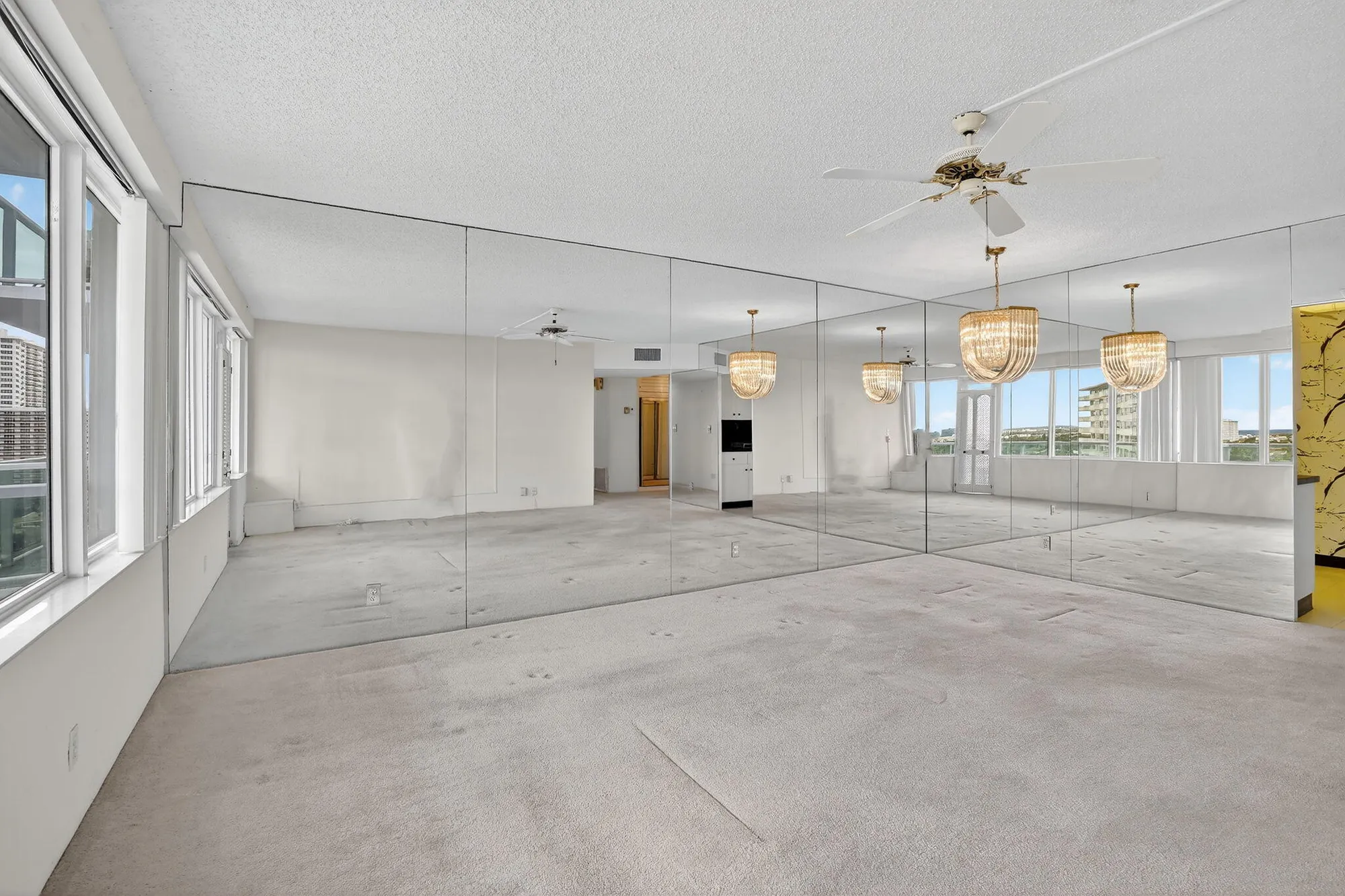 Property Slideshow image 4 of 29 | 3233 ne 34th st 1405, Fort Lauderdale, FL, 33308