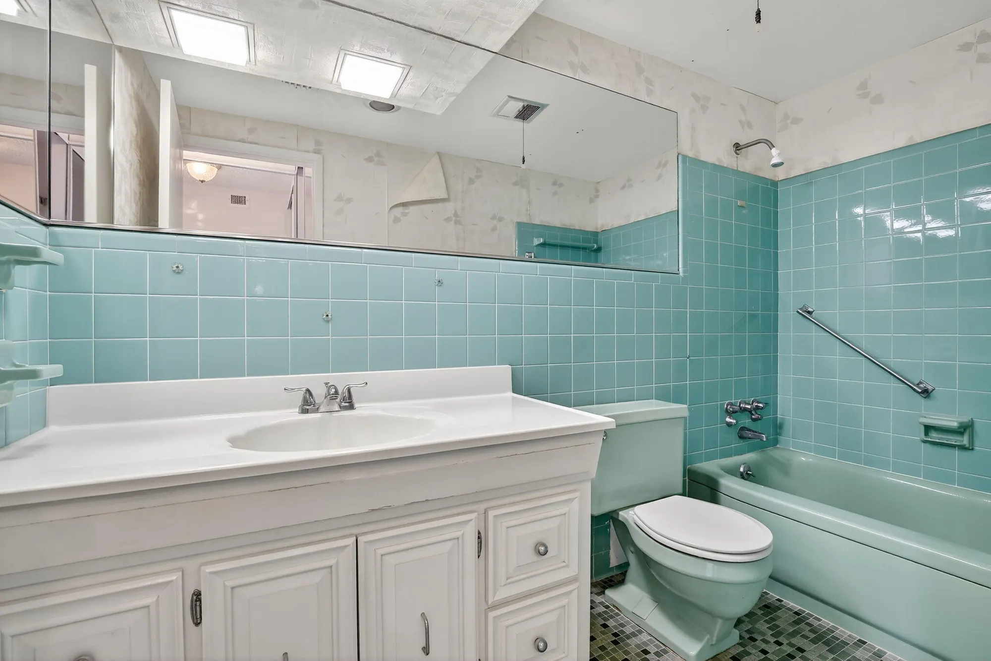 Property Slideshow image 9 of 29 | 3233 ne 34th st 1405, Fort Lauderdale, FL, 33308