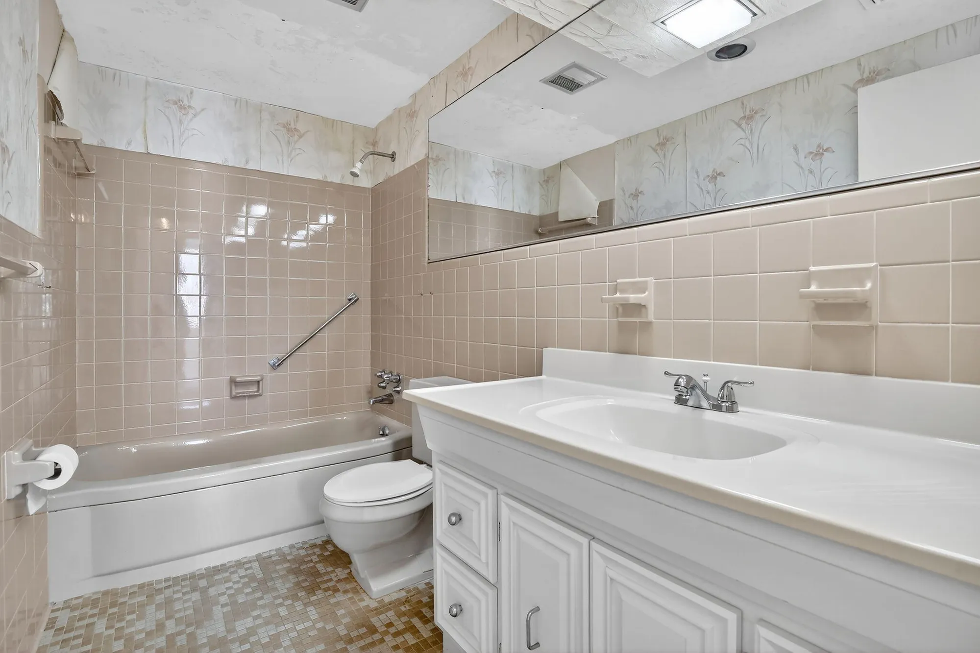 Property Slideshow image 10 of 29 | 3233 ne 34th st 1405, Fort Lauderdale, FL, 33308