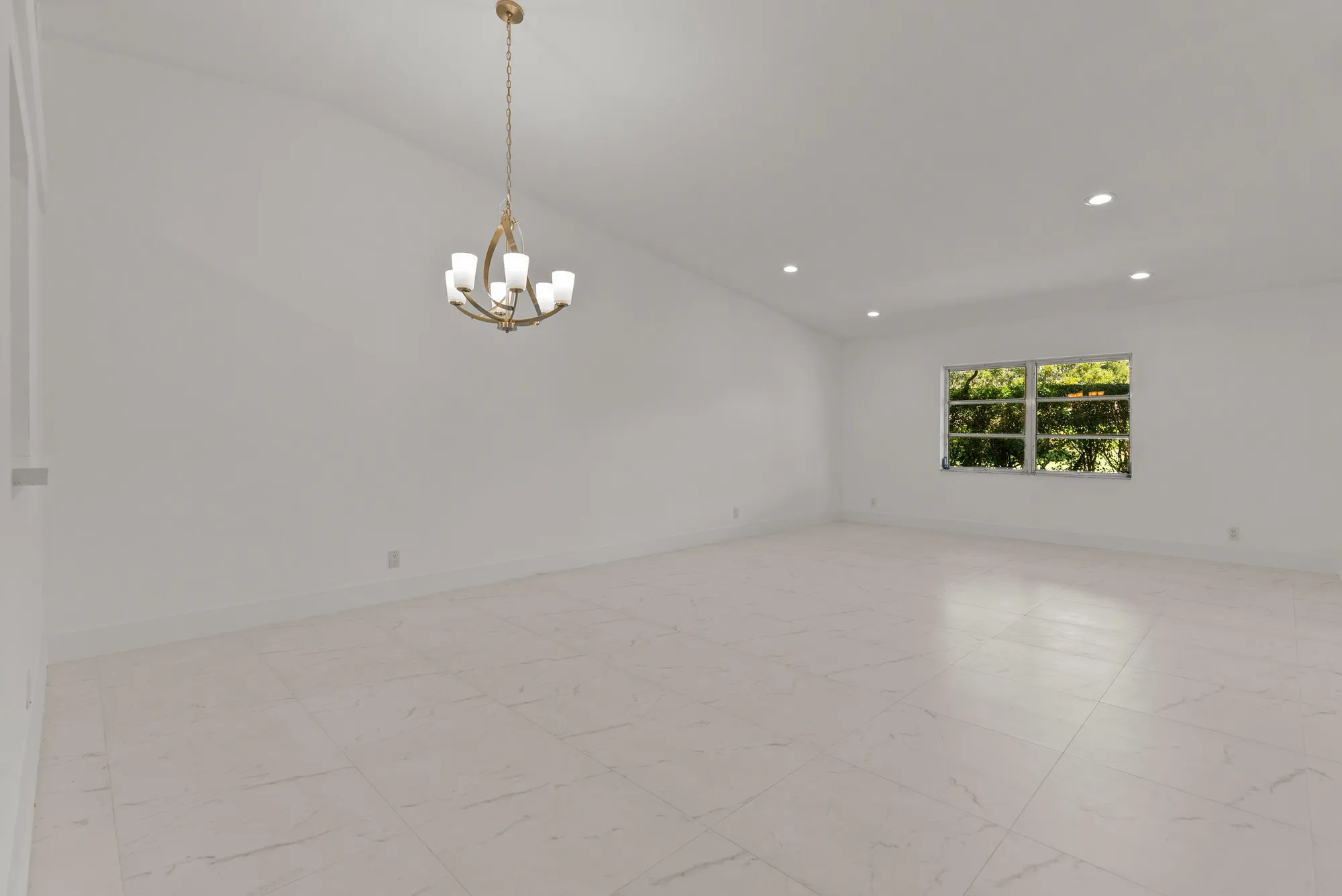 Property Slideshow image 22 of 35 | 8273 springtree rd, Boca Raton, FL, 33496