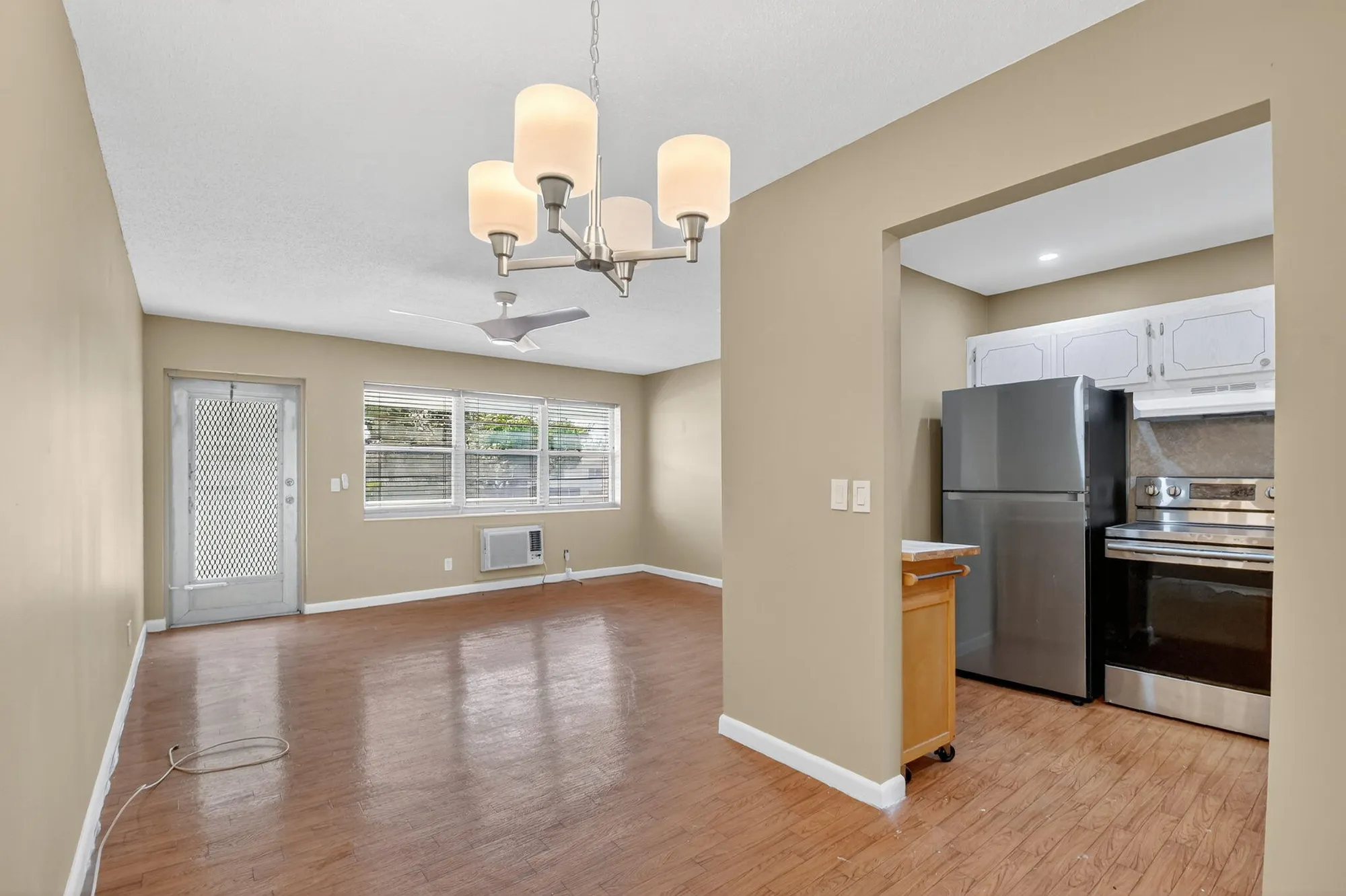 Property Slideshow image 6 of 41 | 265 windsor l l, West Palm Beach, FL, 33417