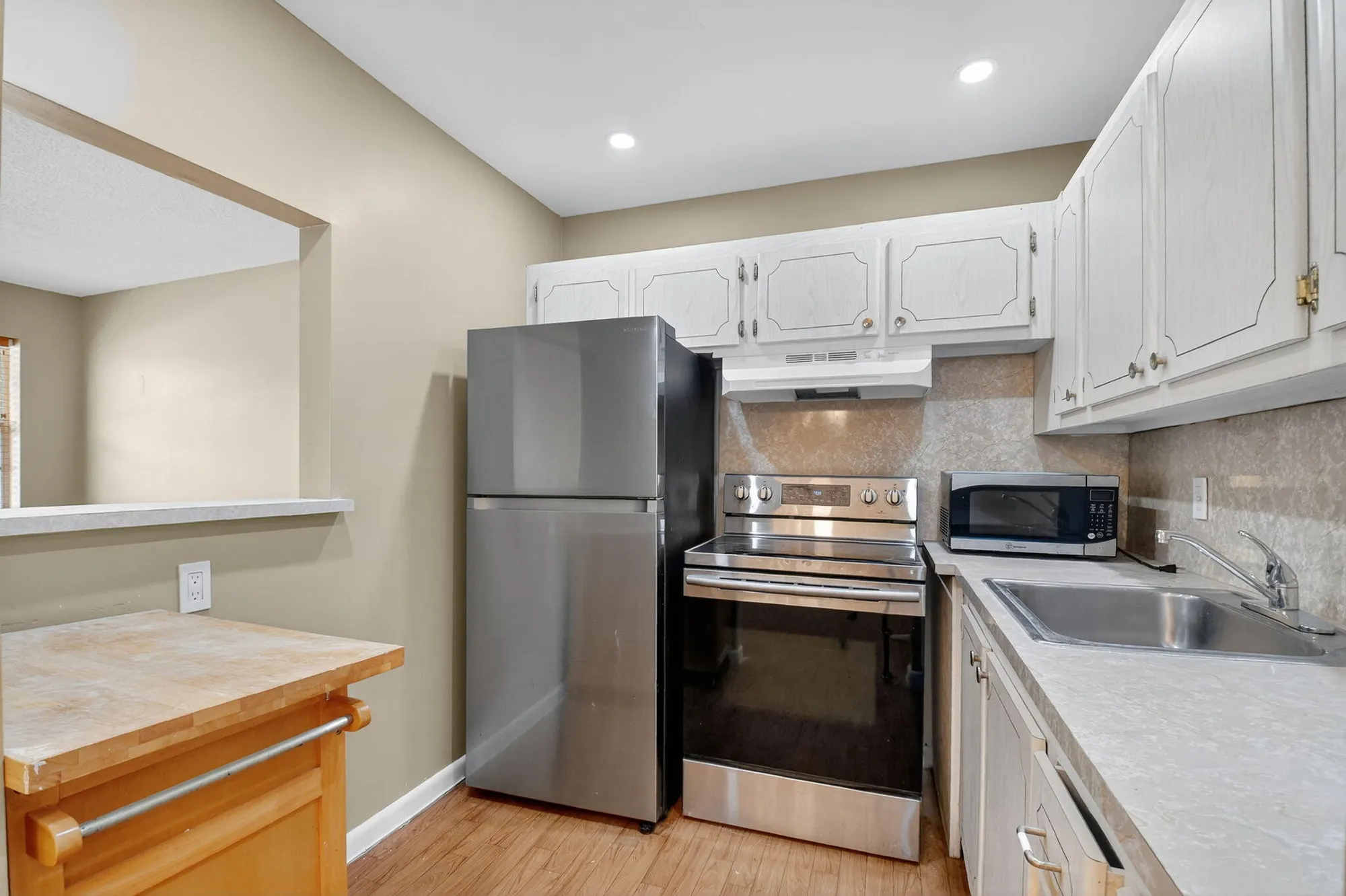 Property Slideshow image 7 of 41 | 265 windsor l l, West Palm Beach, FL, 33417