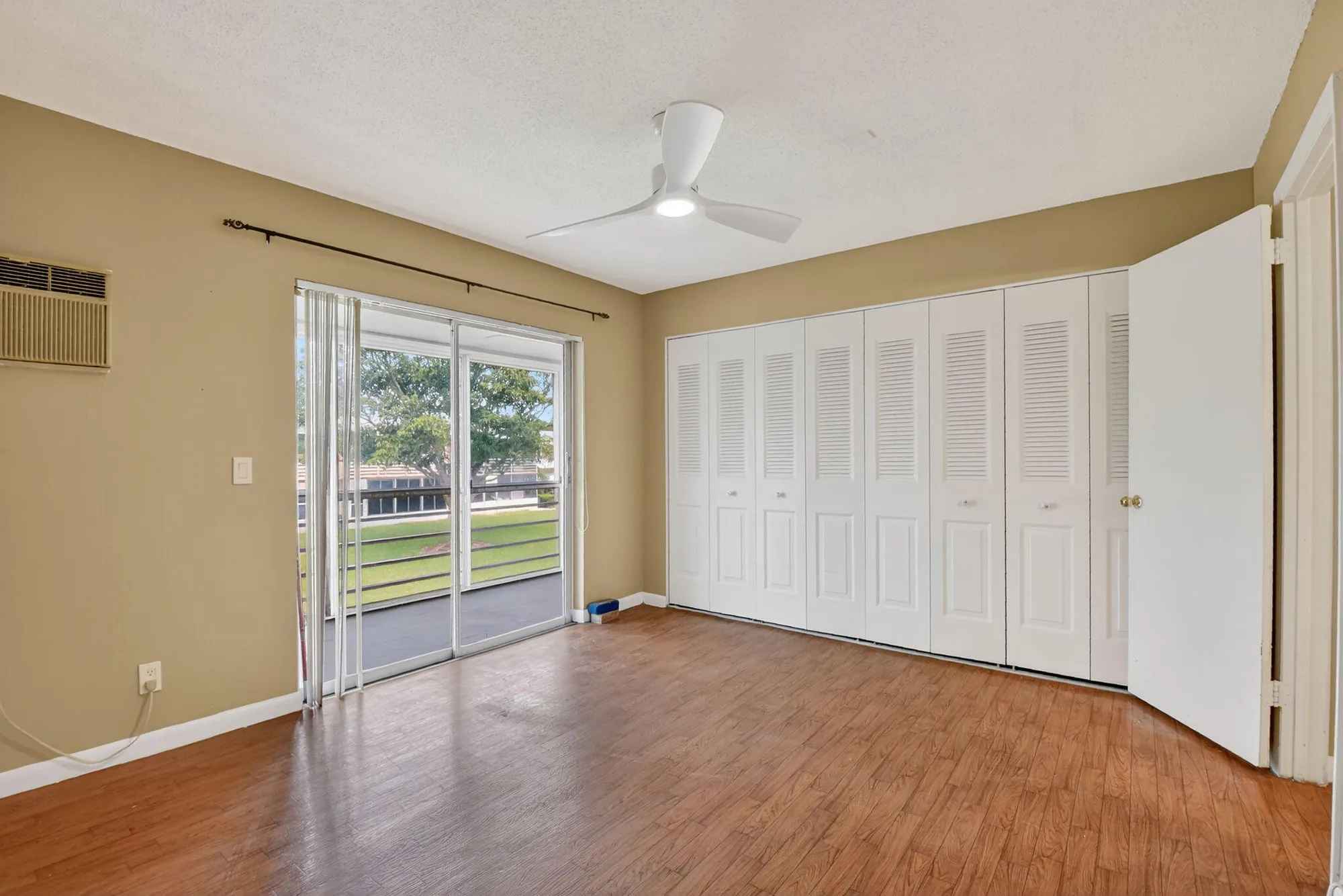 Property Slideshow image 15 of 41 | 265 windsor l l, West Palm Beach, FL, 33417