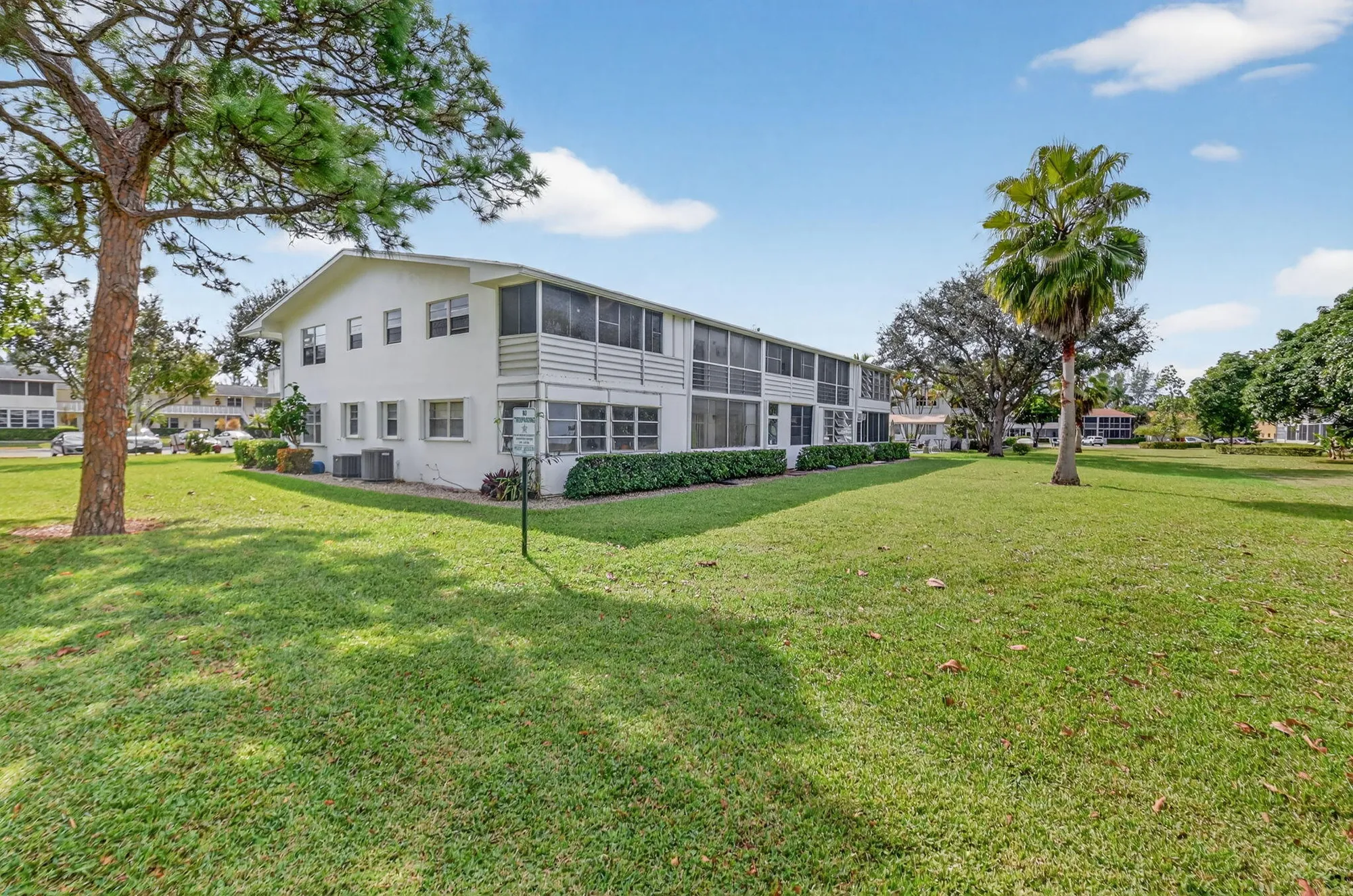 Property Slideshow image 20 of 41 | 265 windsor l l, West Palm Beach, FL, 33417