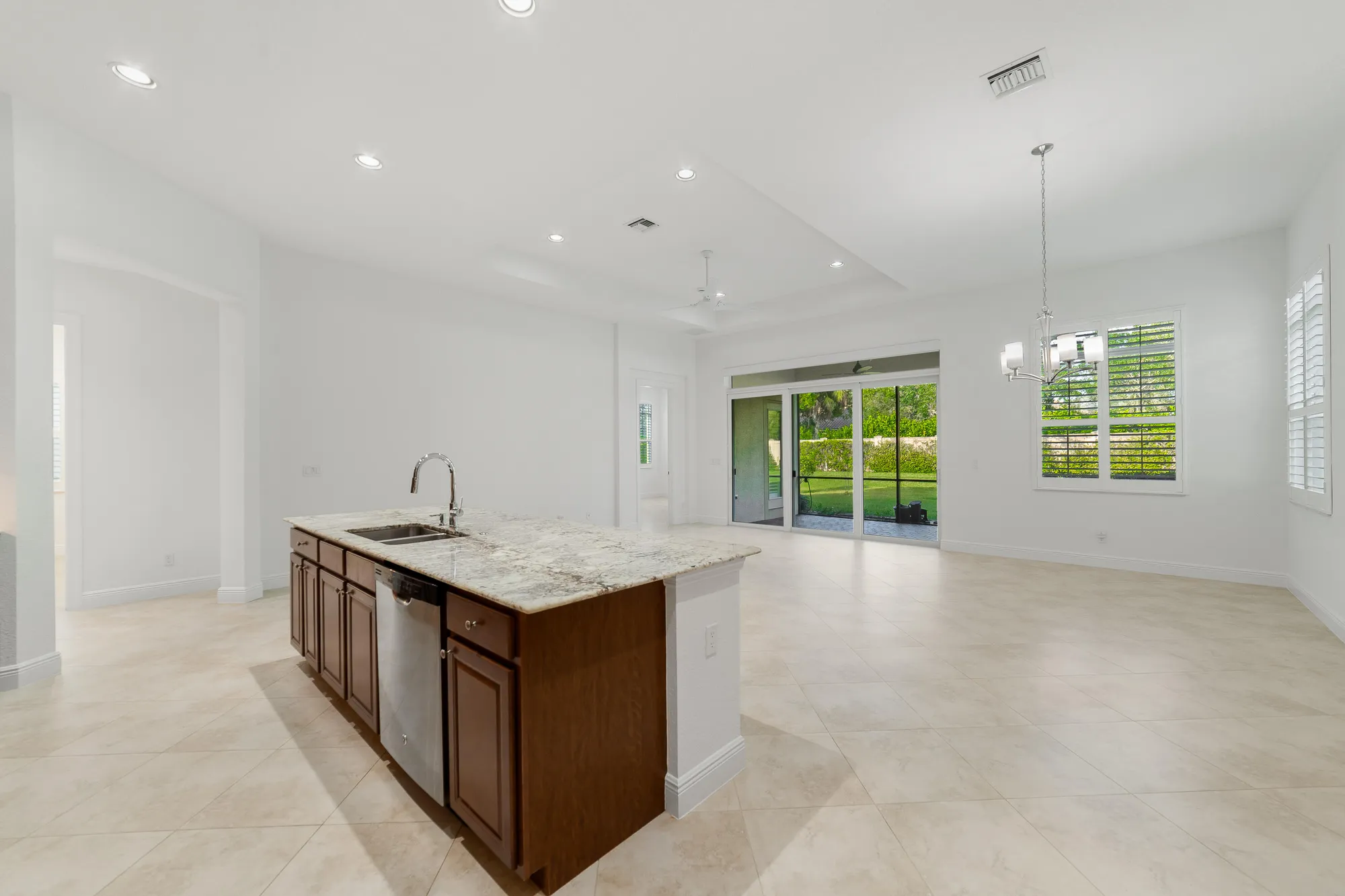Property Slideshow image 12 of 57 | 10897 sw visconti way, Port Saint Lucie, FL, 34986