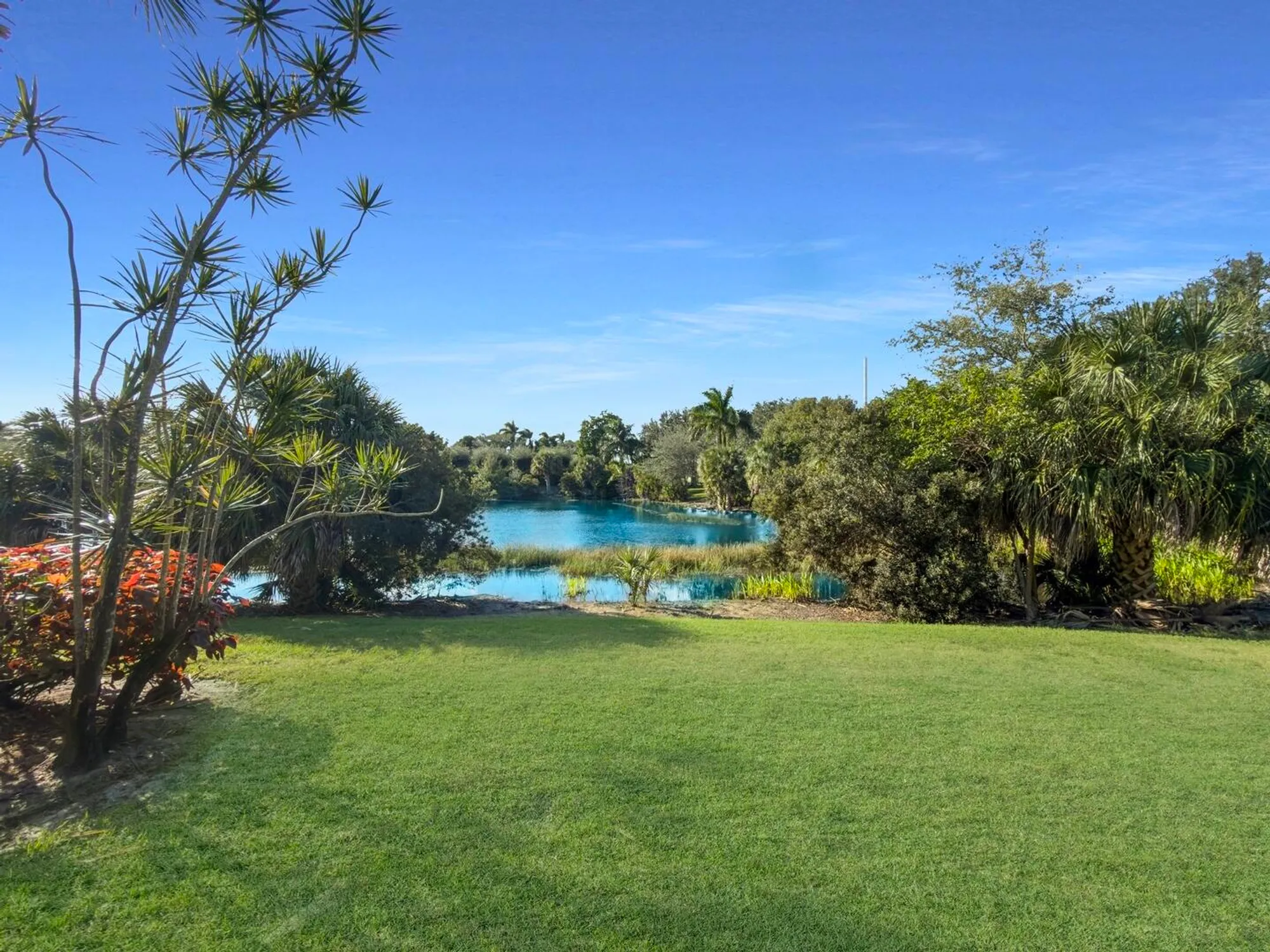 Property Slideshow image 32 of 39 | 12438 crystal pointe dr unit 102, Boynton Beach, FL, 33437