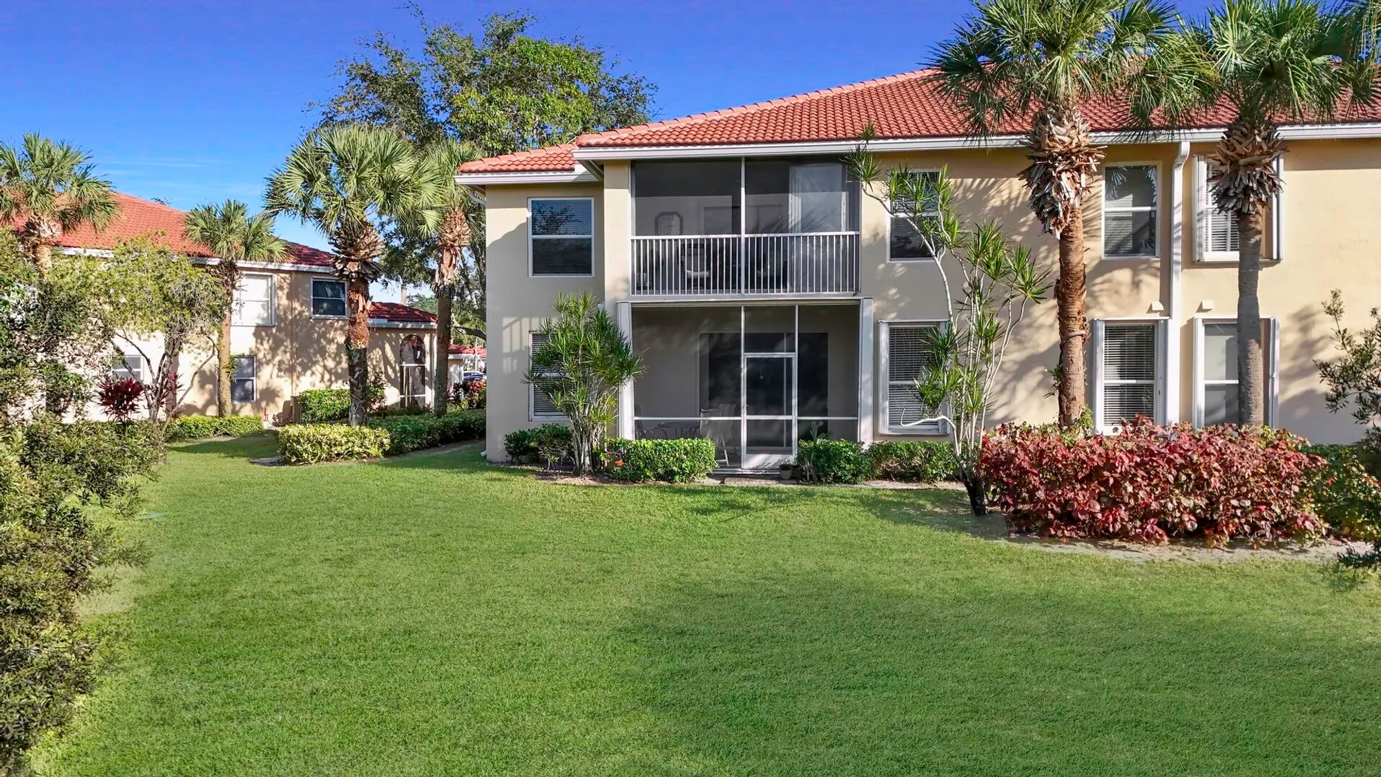 Property Slideshow image 31 of 39 | 12438 crystal pointe dr unit 102, Boynton Beach, FL, 33437