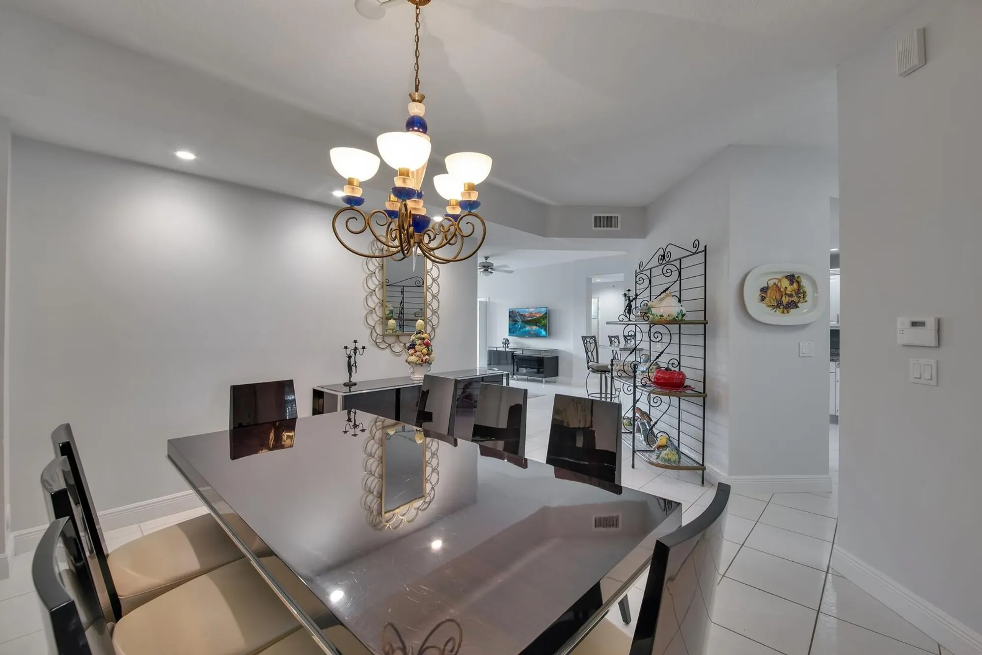 Property Slideshow image 7 of 39 | 12438 crystal pointe dr unit 102, Boynton Beach, FL, 33437
