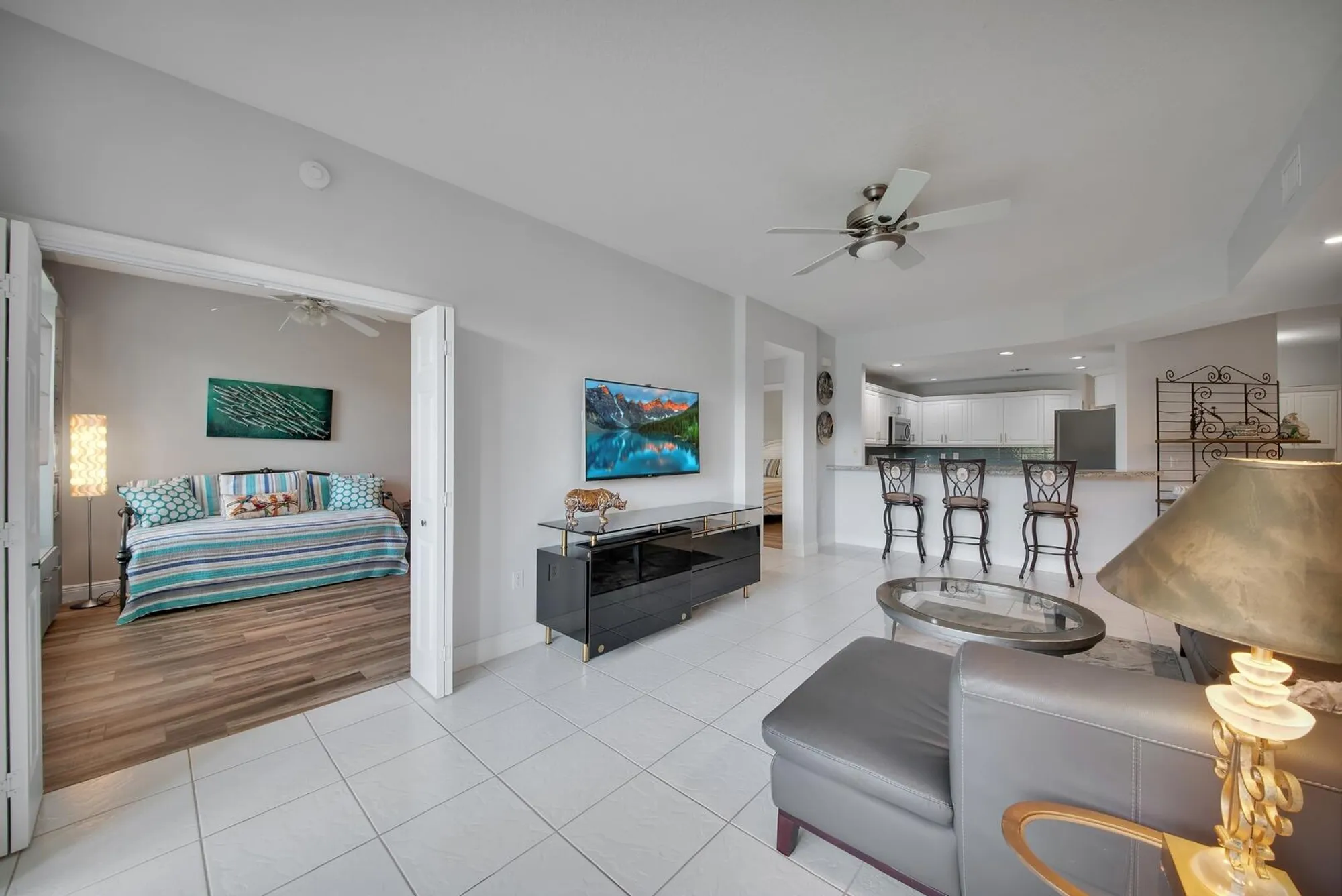 Property Slideshow image 4 of 39 | 12438 crystal pointe dr unit 102, Boynton Beach, FL, 33437